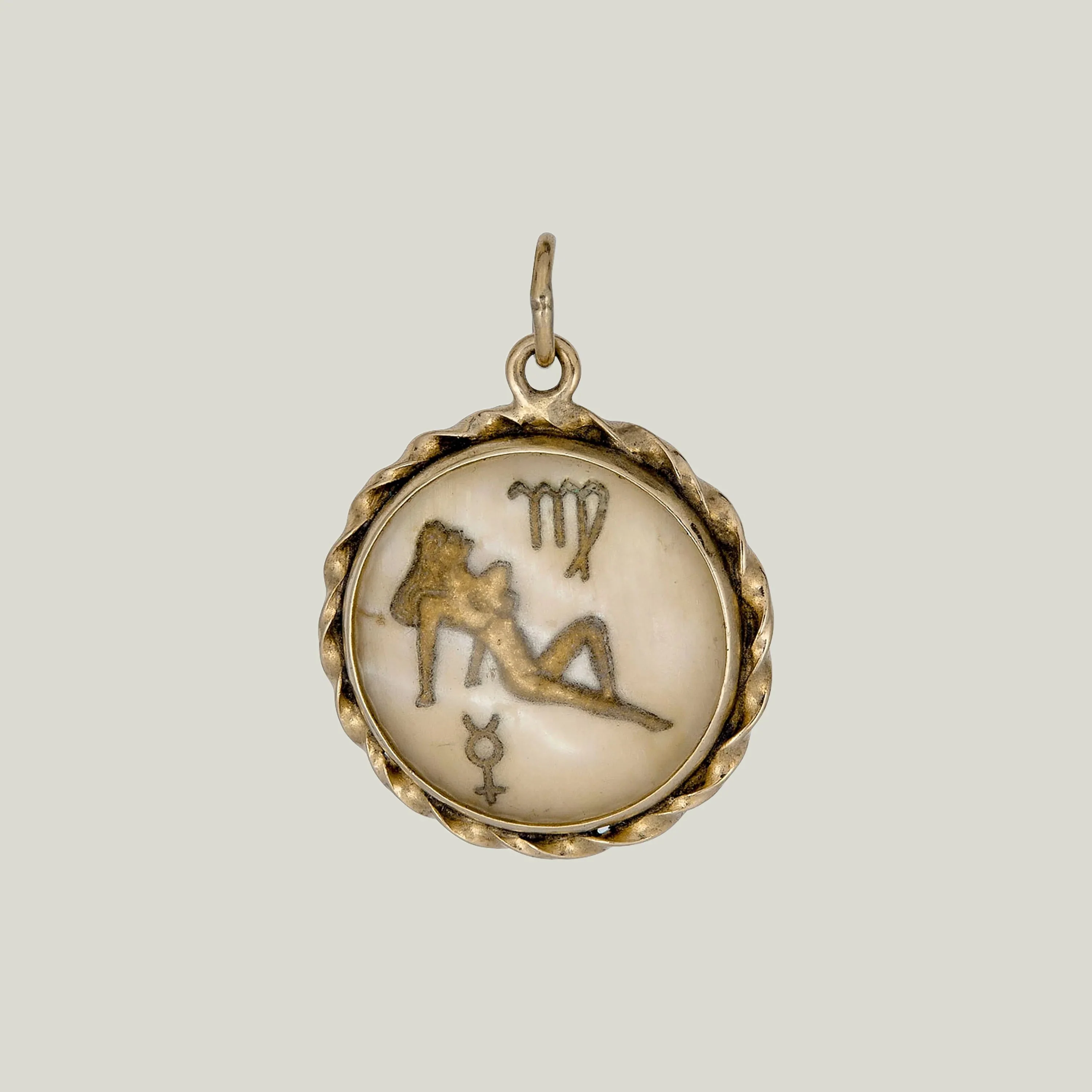 14K Gold Virgo Astrological Charm Pendant 2.57grs