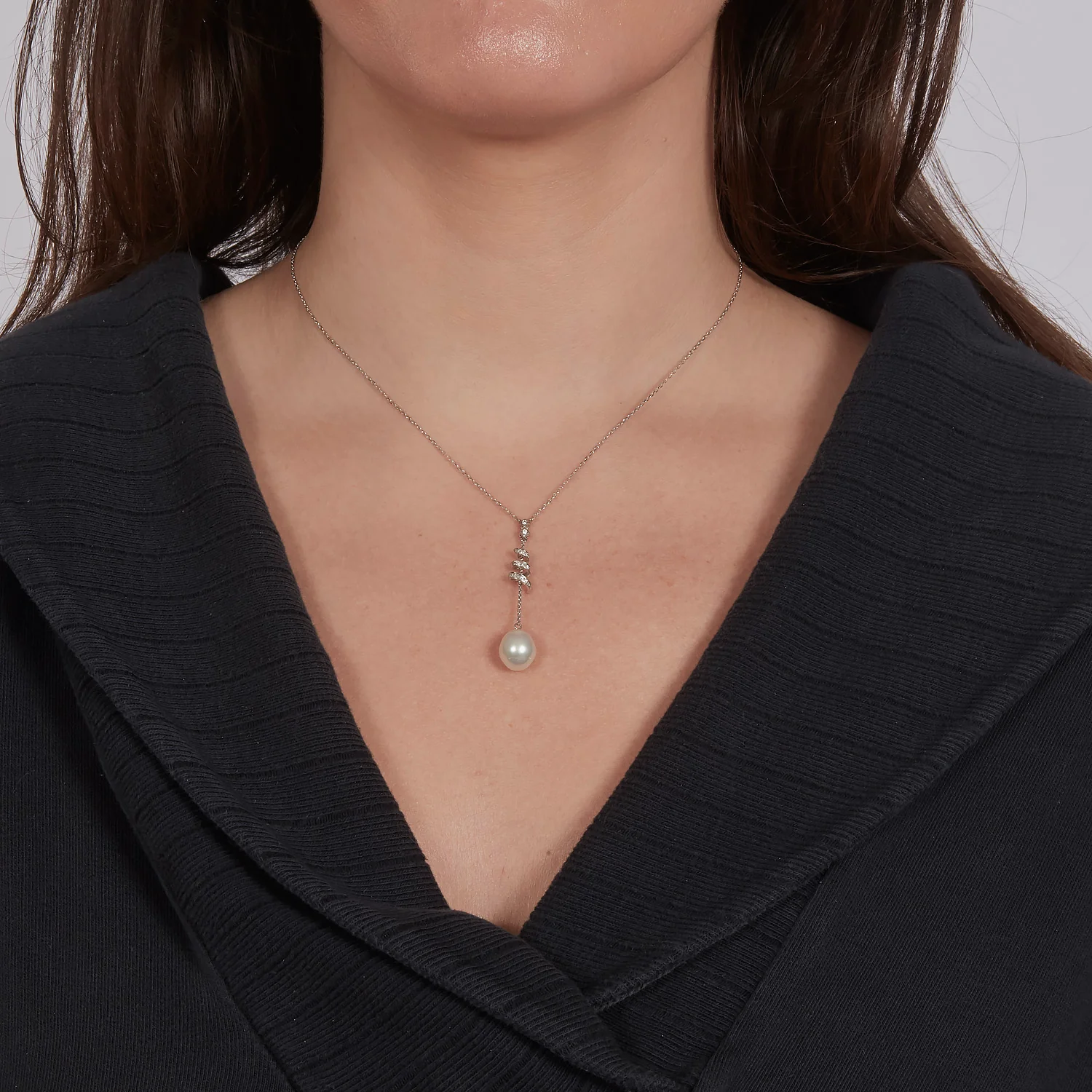 14KWG Pearl and Diamond Drop Pendant - Image 2