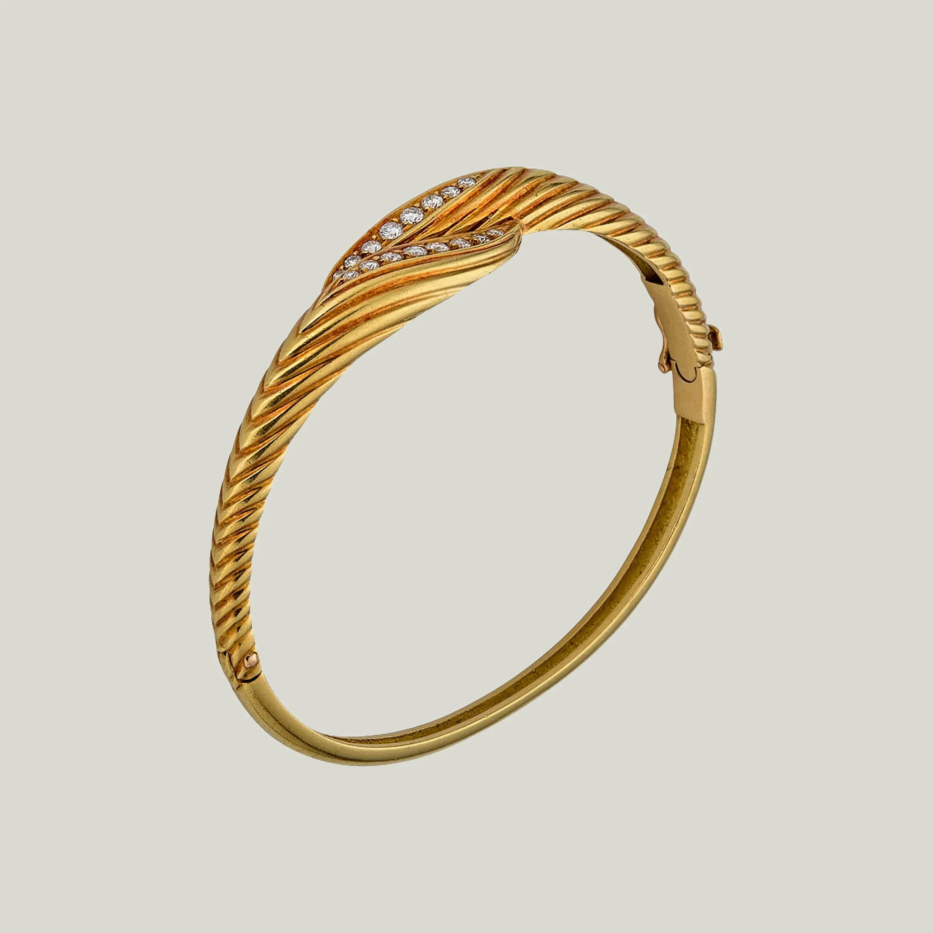1970s French 18KYG Diamond Bangle - Image 3