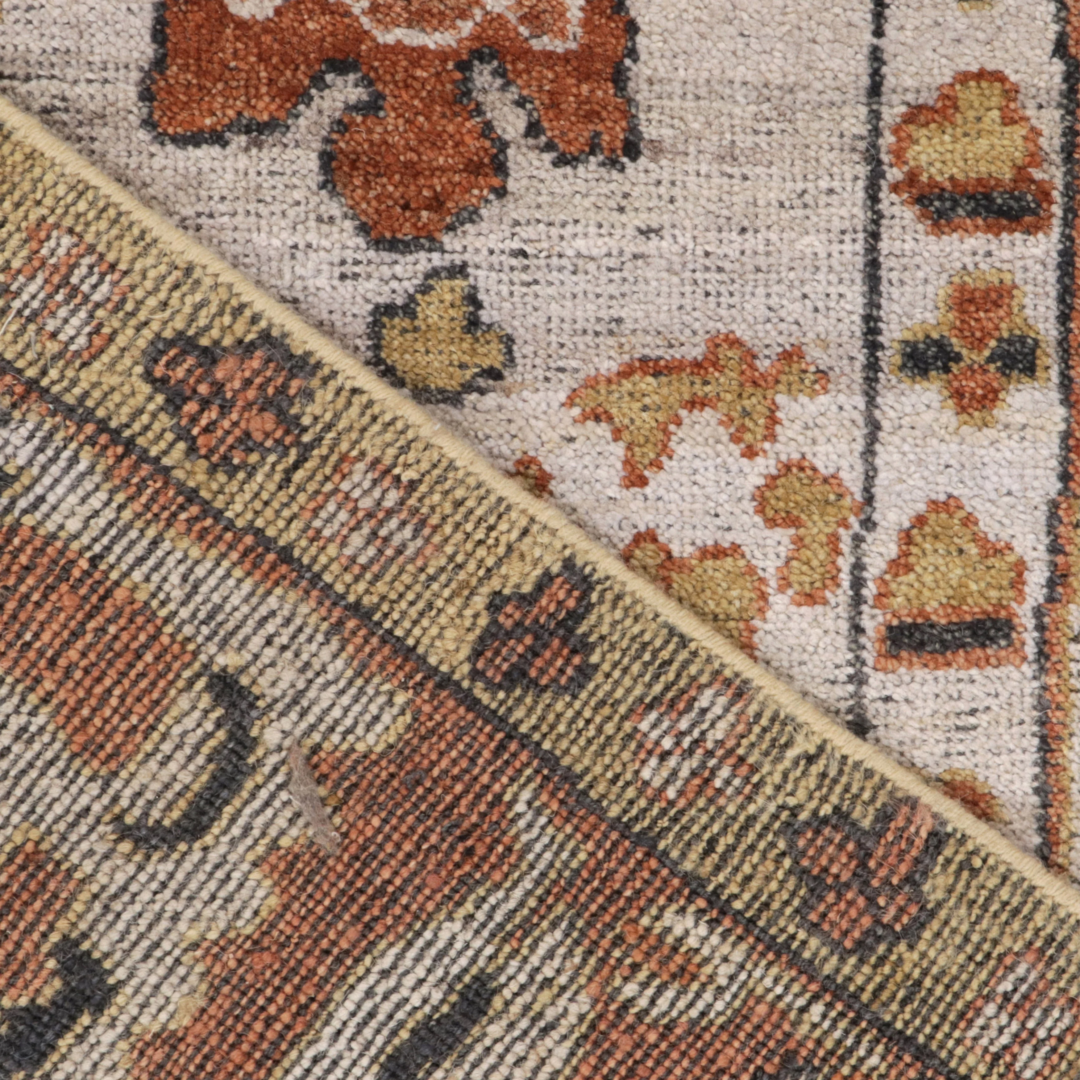 White Traditional Wool Rug - 8'1" x 10'1" - Image 7