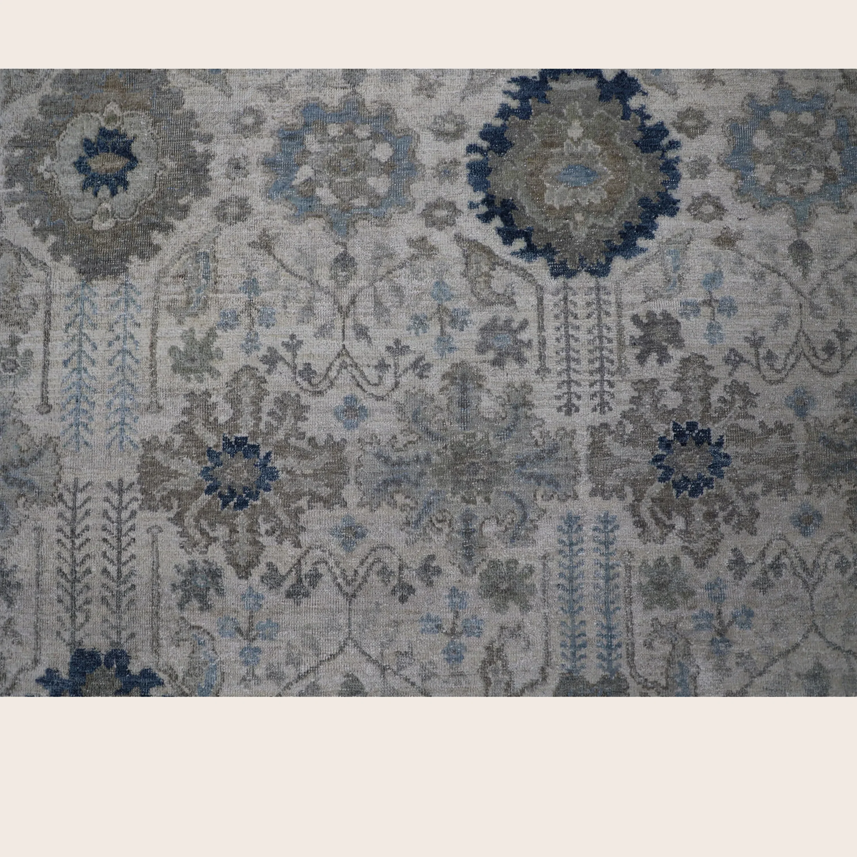 Grey Traditional Wool Rug - 10' x 13'9" - Image 2