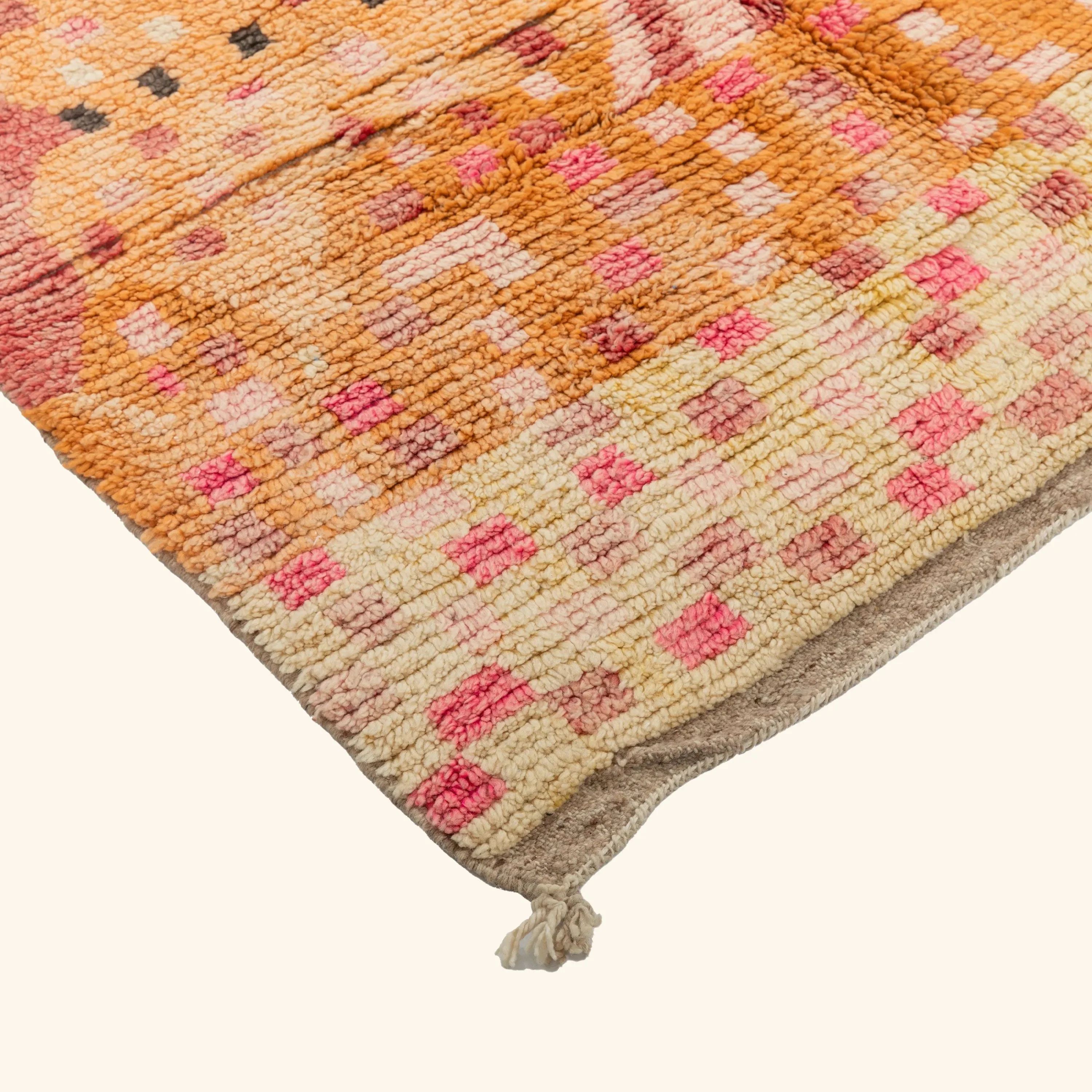 Orange Moroccan Berber Wool Rug - 5'5" x 8'8" - Image 3