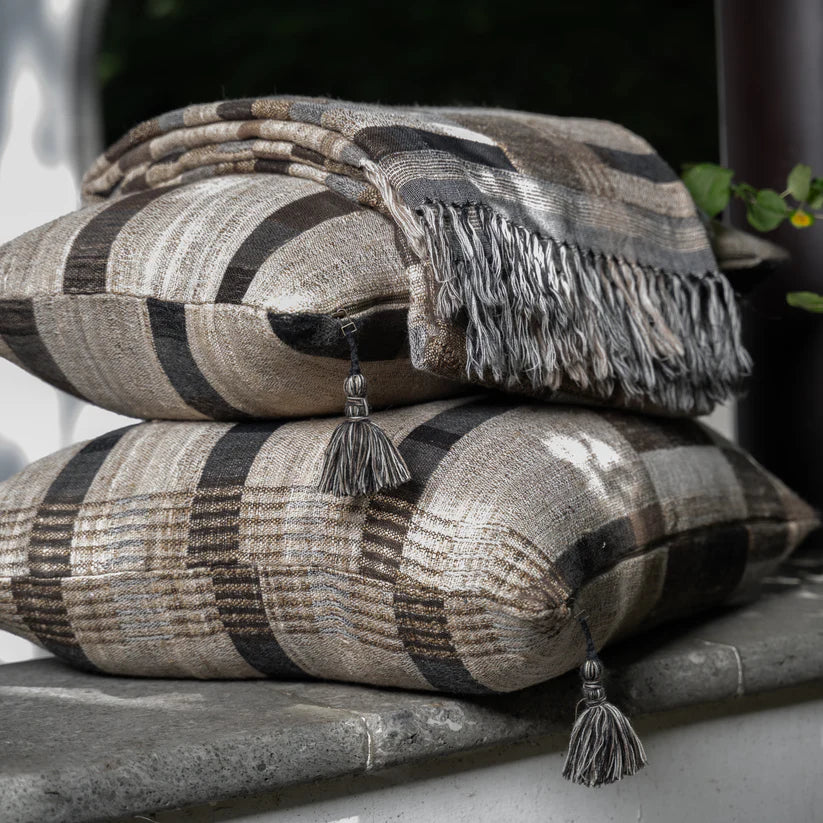 Canyon Lumbar Pillow - Image 2