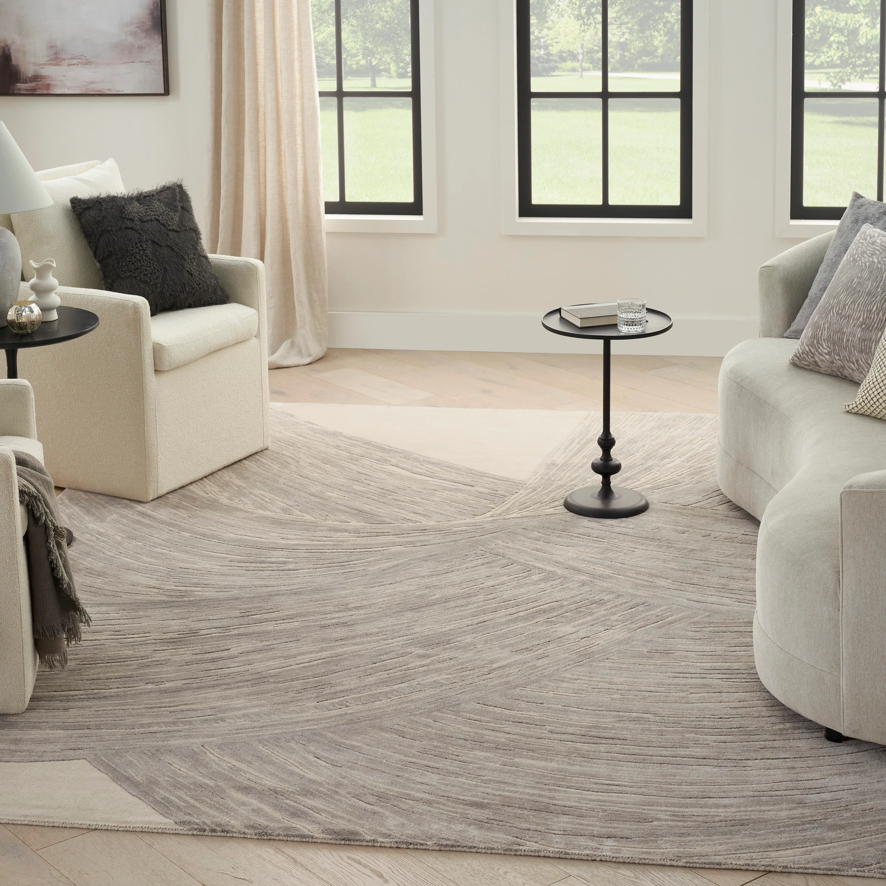 Sand Essentials Silver Contemporary Wool Silk Blend Rug - Image 7