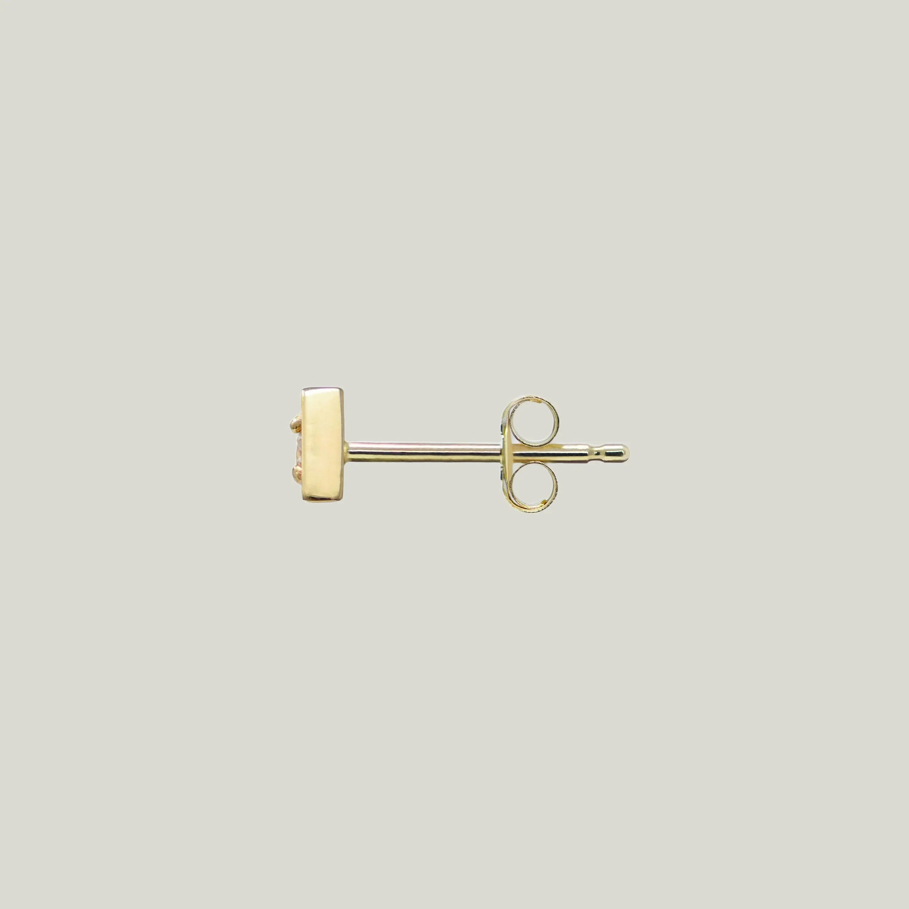 Cléo Diamond Triangle Stud - Image 3