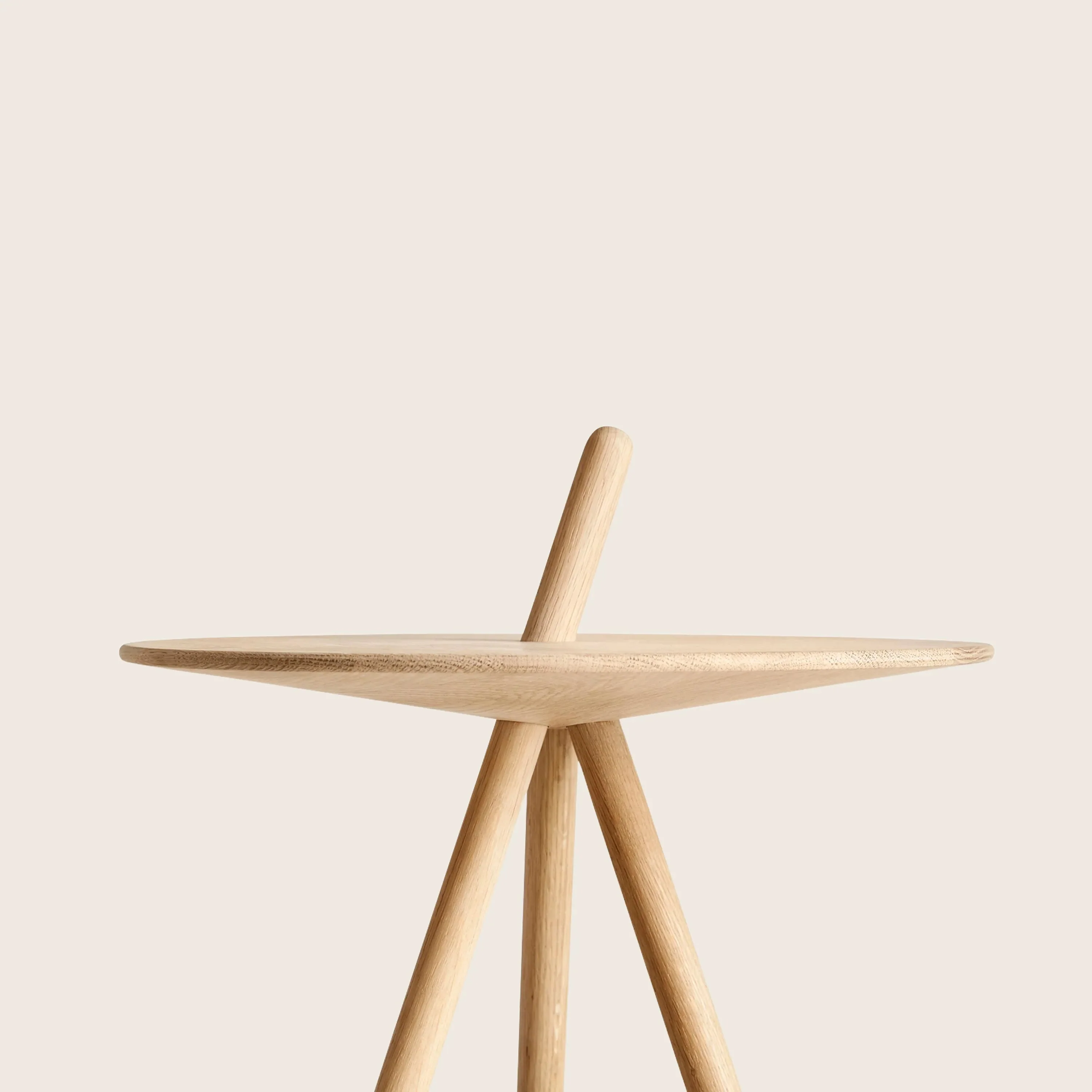 Come Here Side Table - Image 3
