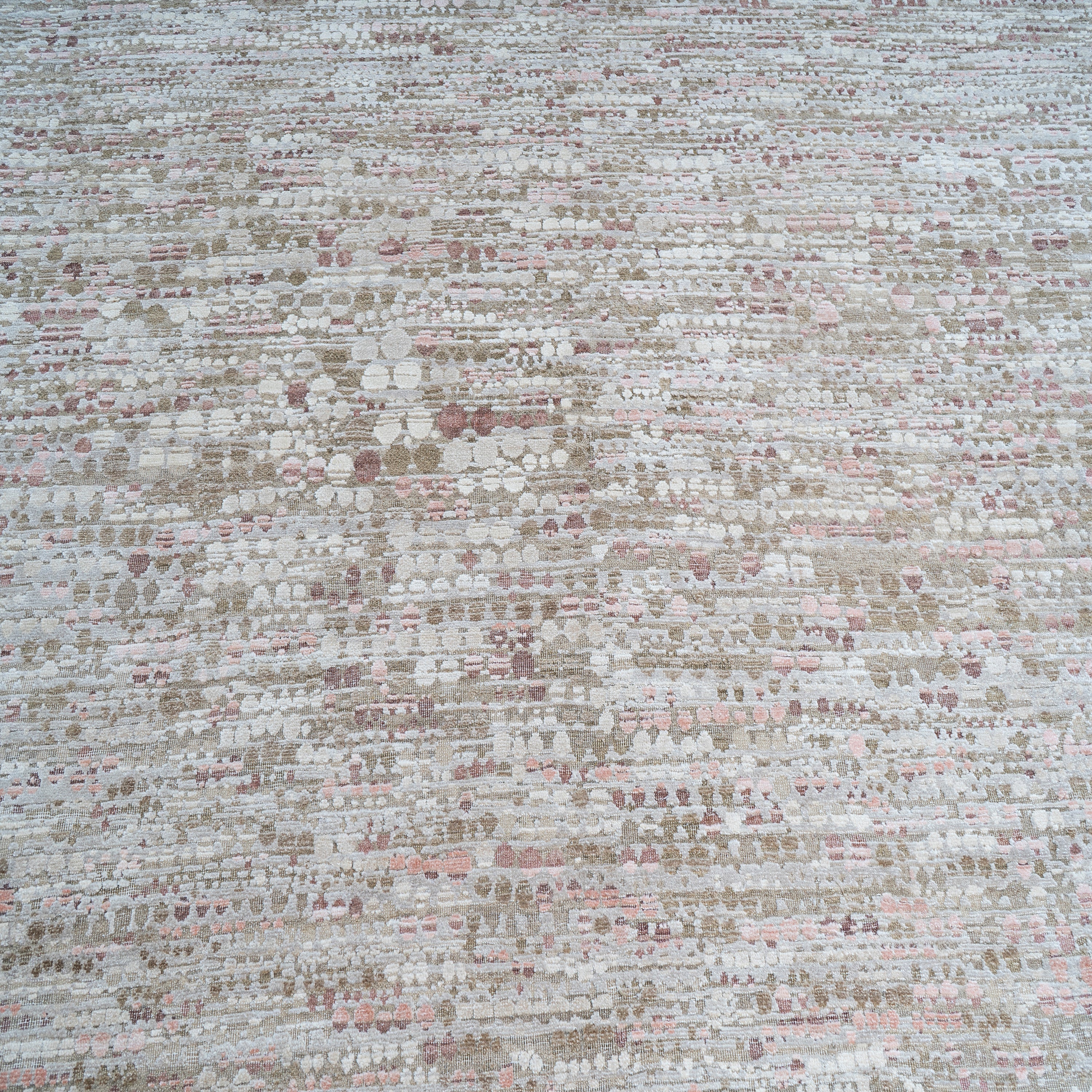 Contemporary Silk Wool Blend Rug - Image 38