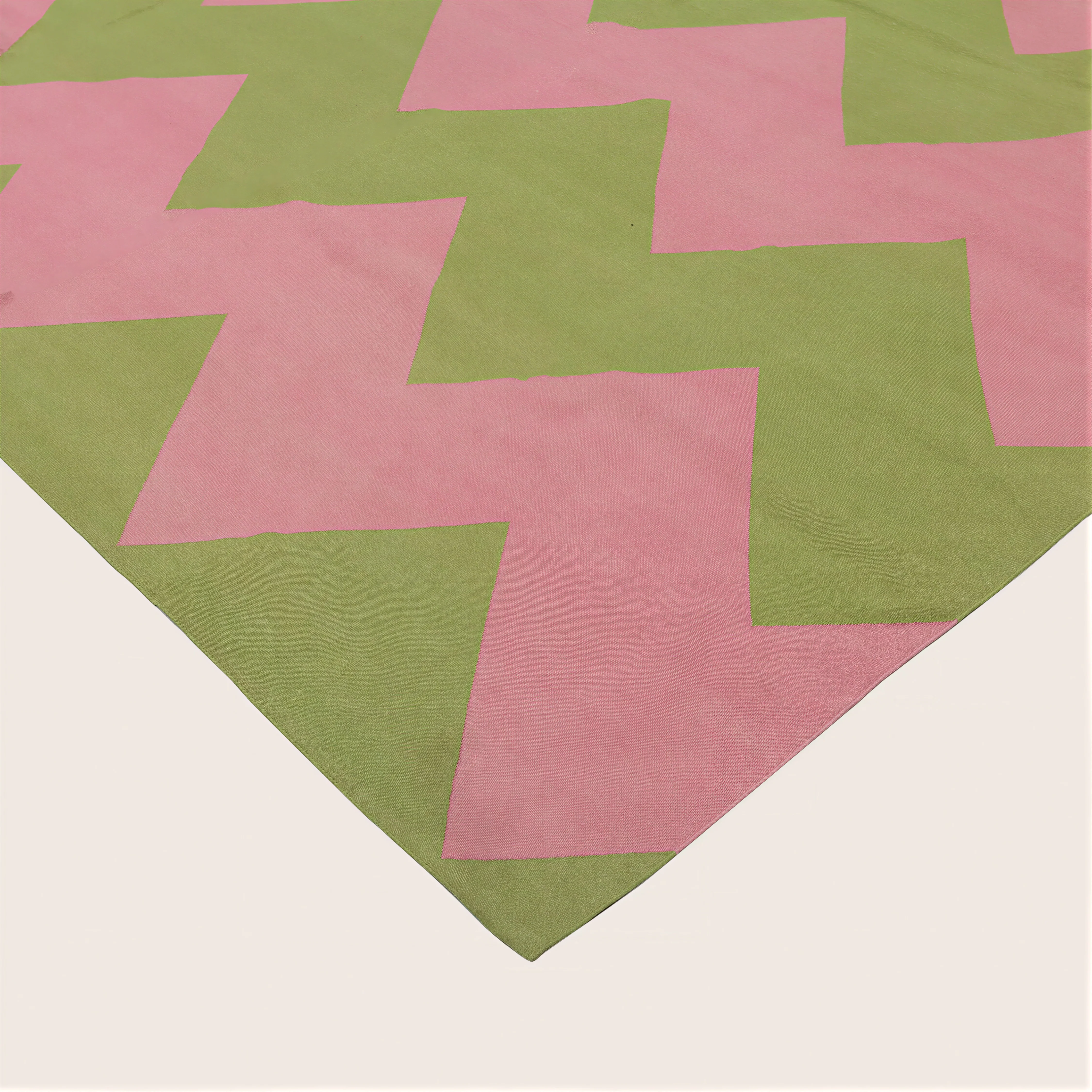 Pink & Green Chevron Dhurrie Cotton Rug - 8'10" x 11'10" - Image 4