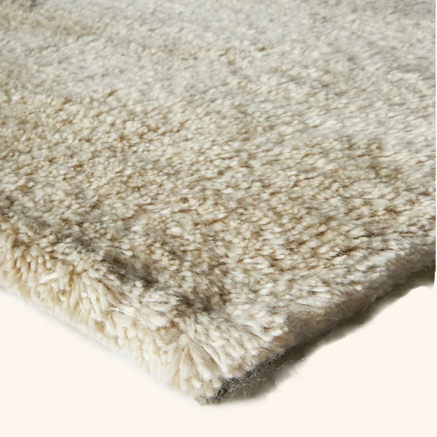 White Textured Cashmere and Wool Rug - 6' x 9' - Image 3