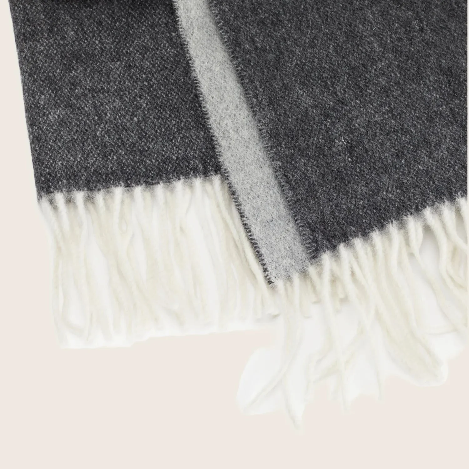 Dolomiti Throw - Image 7