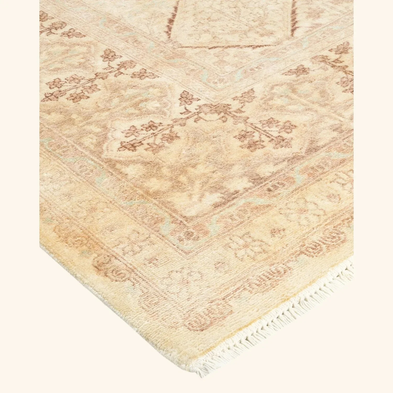 Beige Traditional Wool Rug - 6' x 8'3" - Image 2