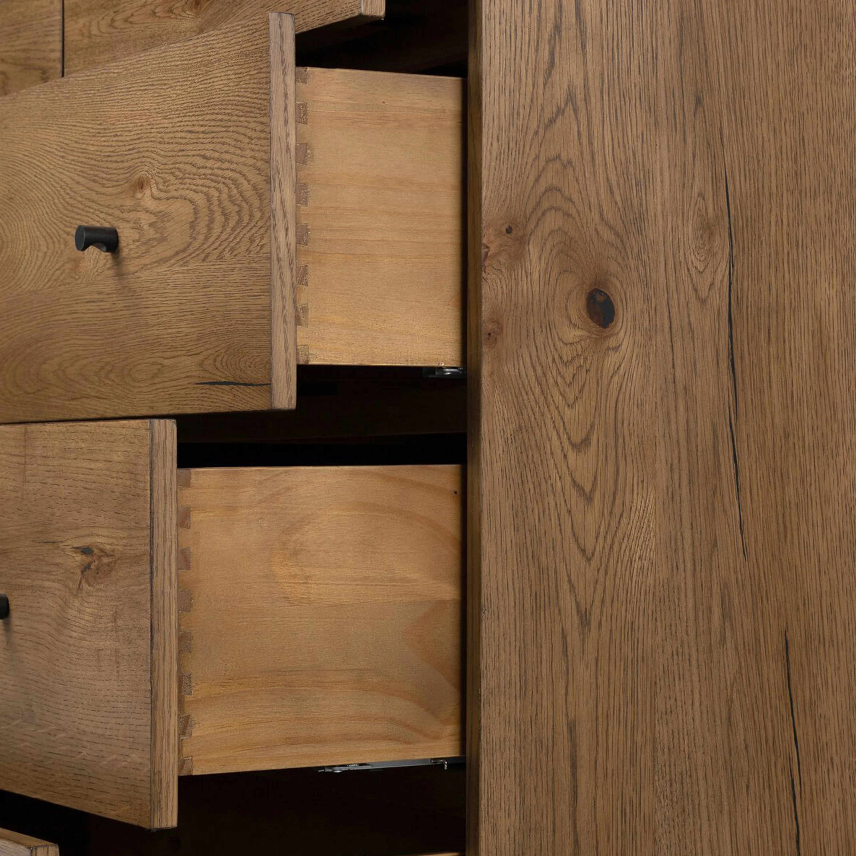 Eaton 5-Drawer Dresser - Image 7