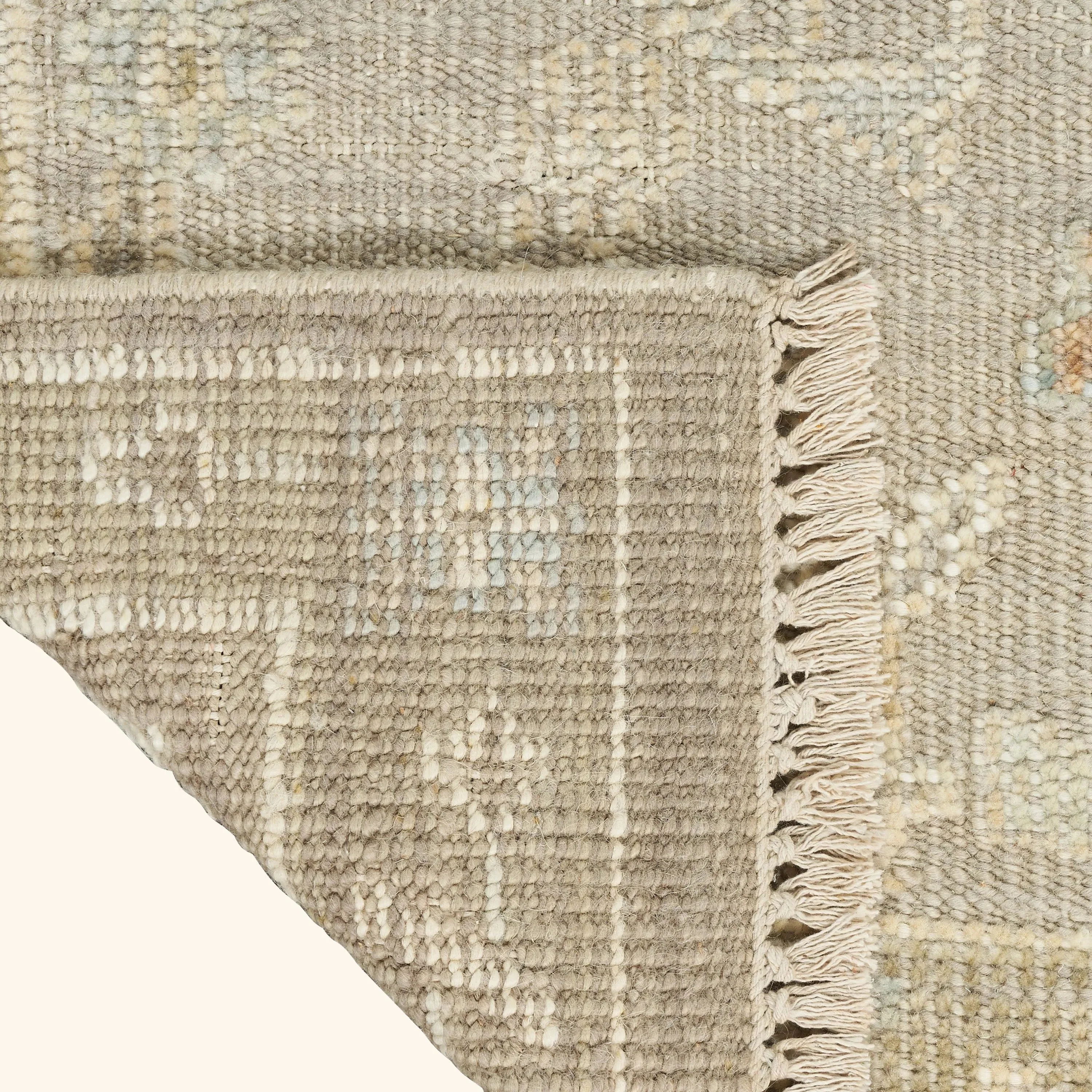 Taupe Essentials Traditional Wool Cotton Blend Rug - Image 3