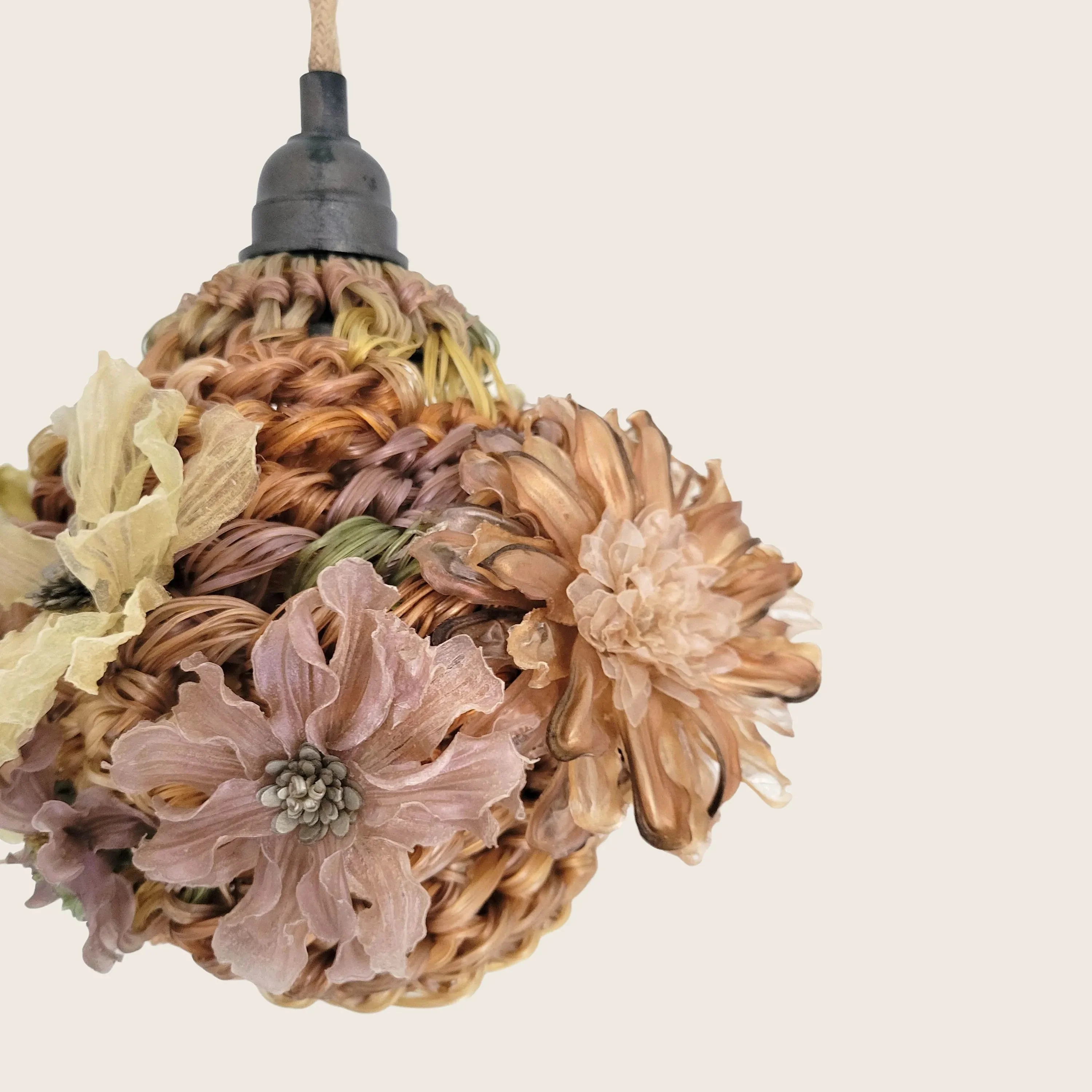 Ethereal Pendant - Image 3