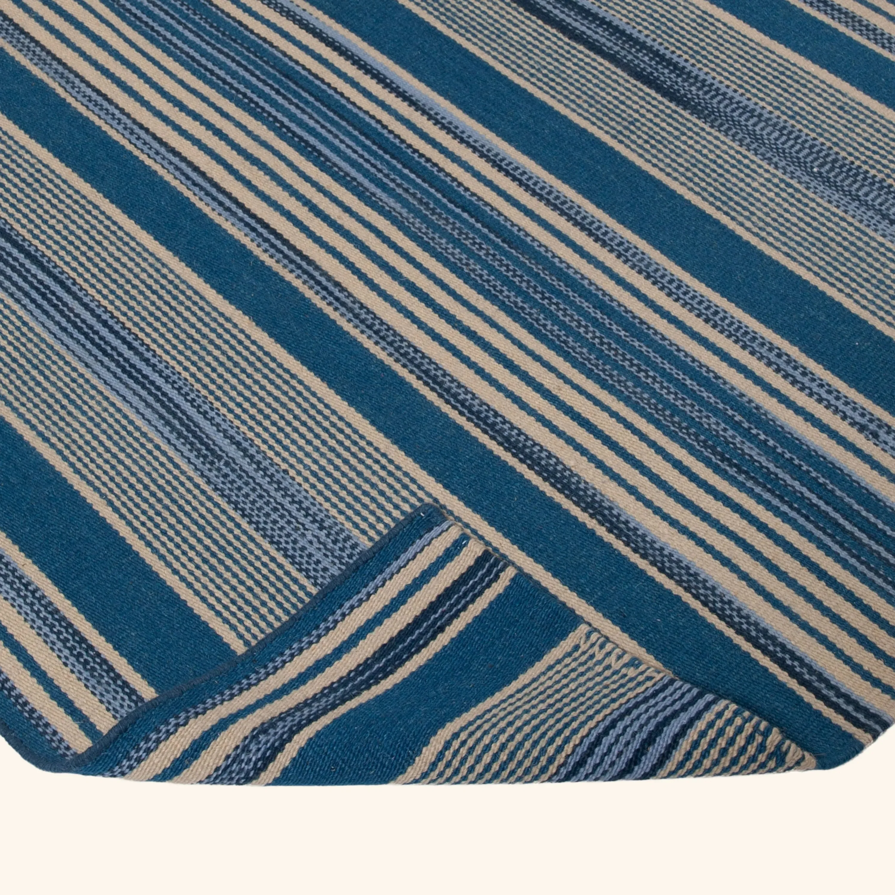 Blue Flatweave Wool Rug - 8' x 10' - Image 5