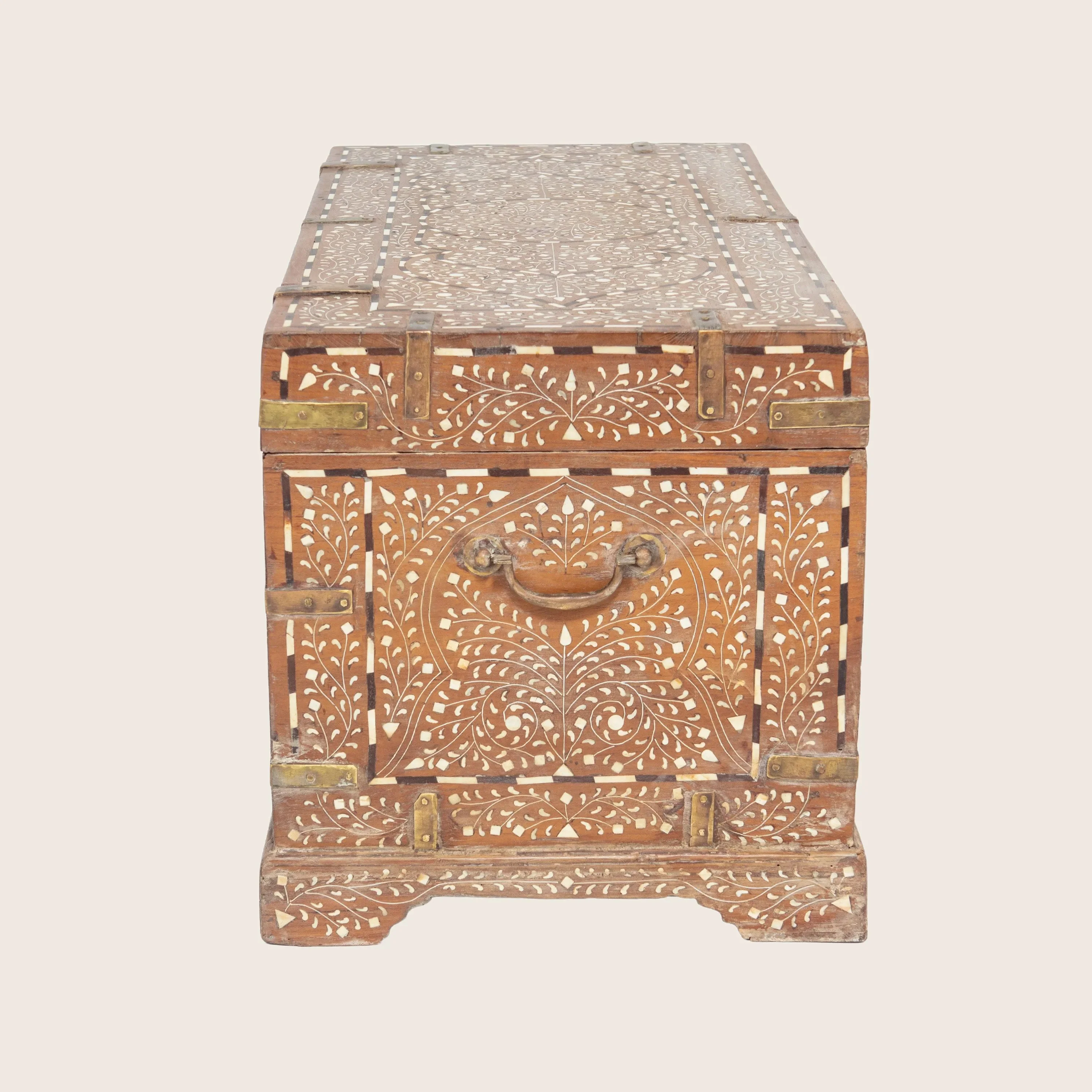 Vintage Inlay Trunk - Image 3
