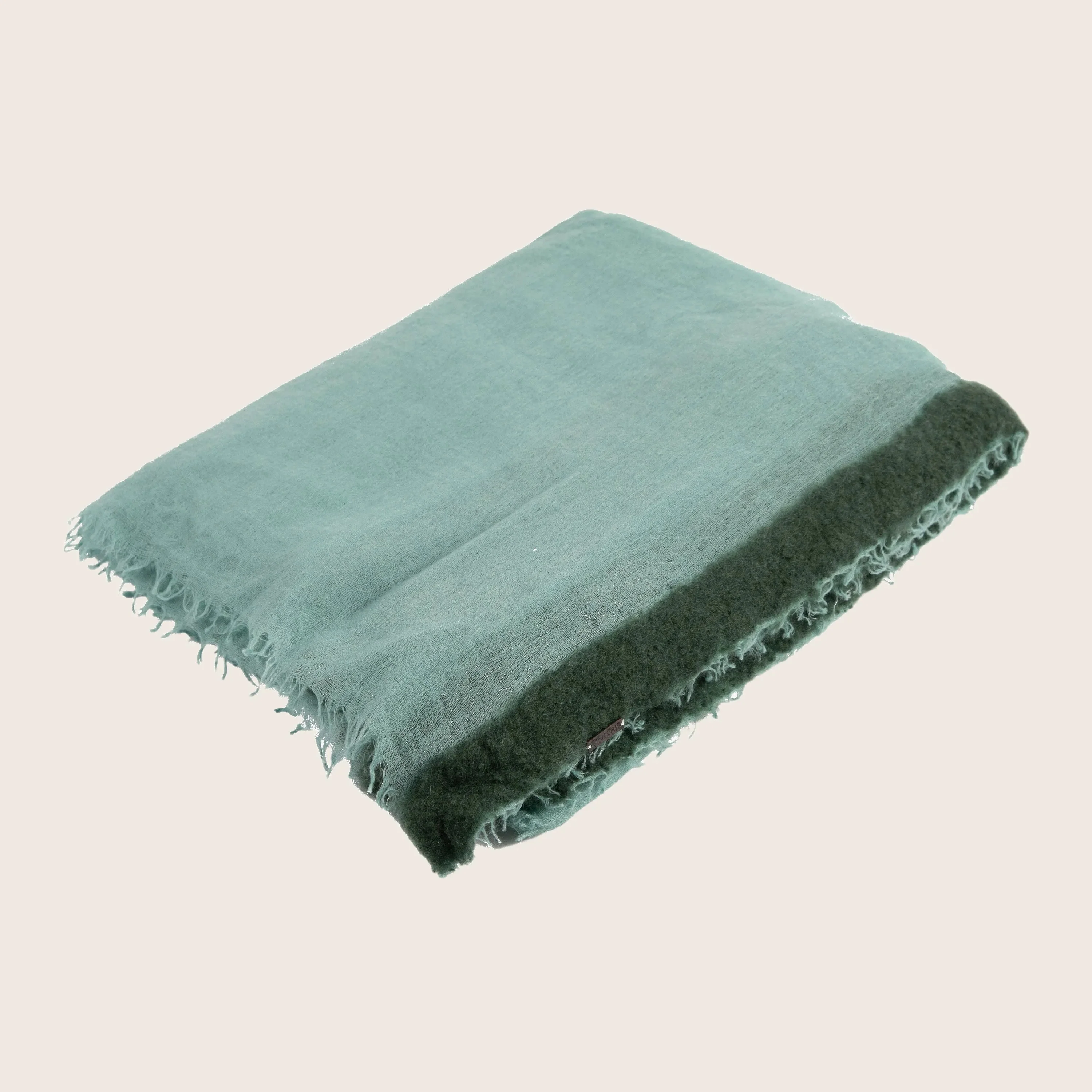 Gran Souffle Oversized Semi Felted Cashmere Border Throw - Image 2