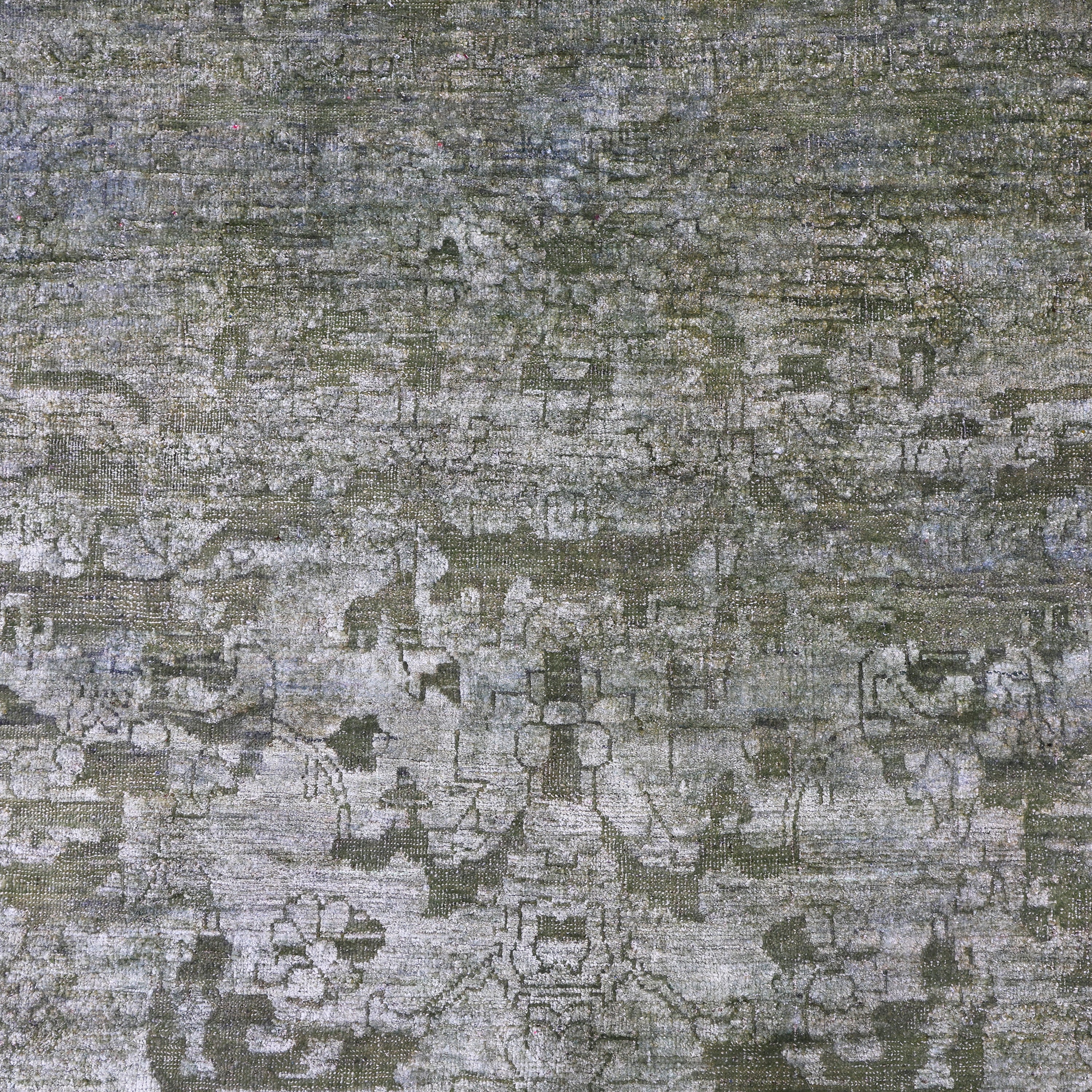 Green Alchemy Traditional Silk Wool Blend Rug - 8'10" x 12' - Image 3