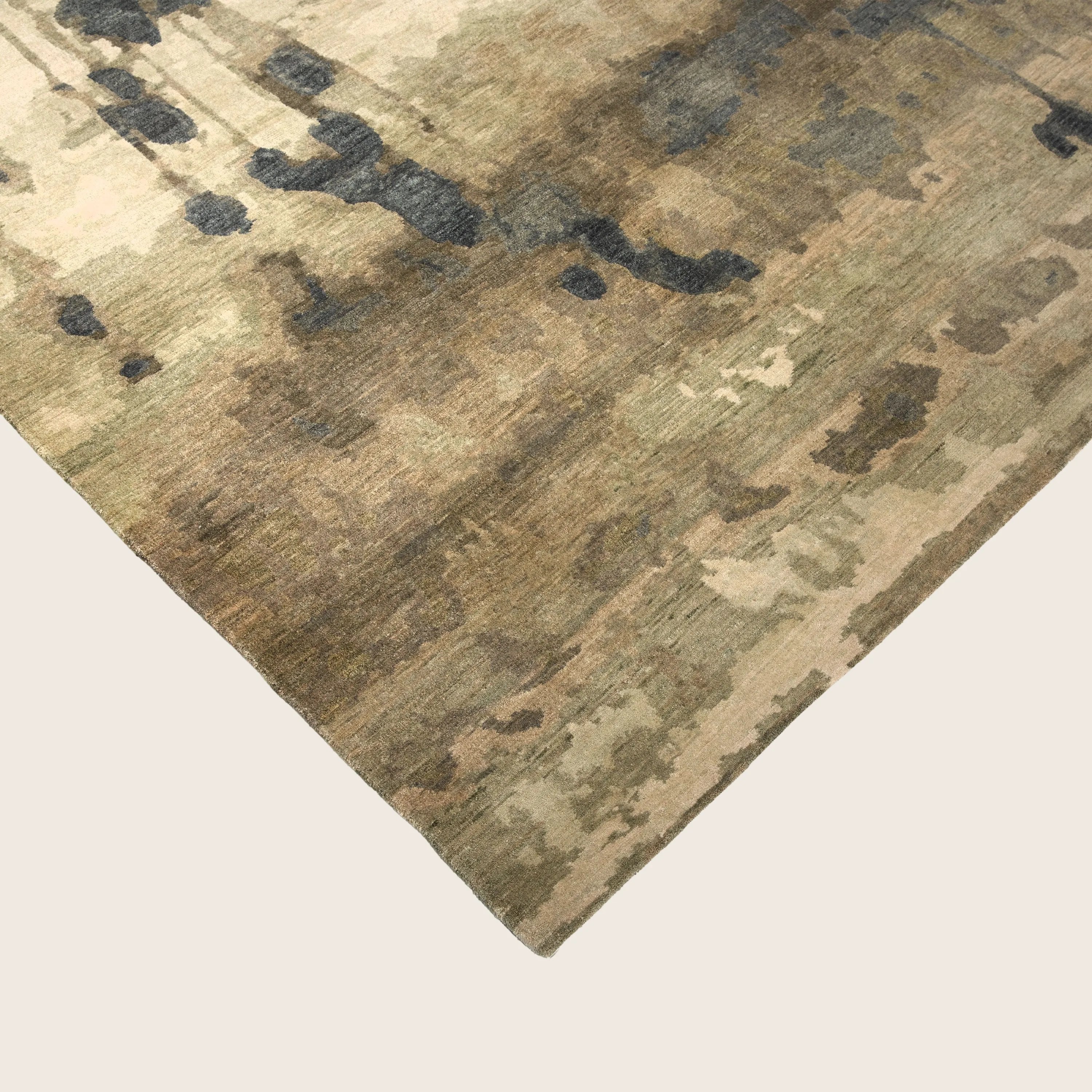 Green Aurora Contemporary Wool Silk Blend Rug - 10' x 14' - Image 3