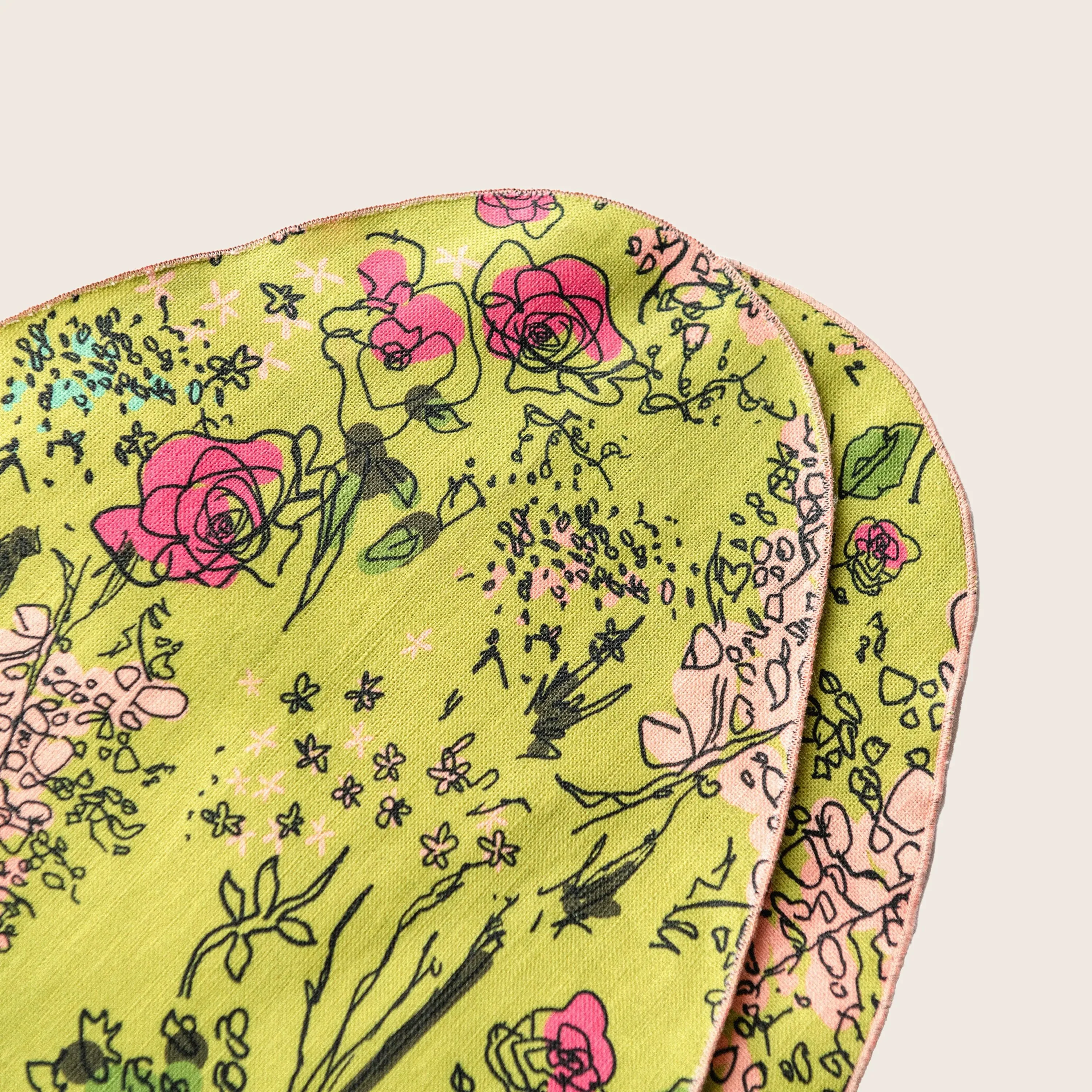 Green Doodle Table Runner - Image 3