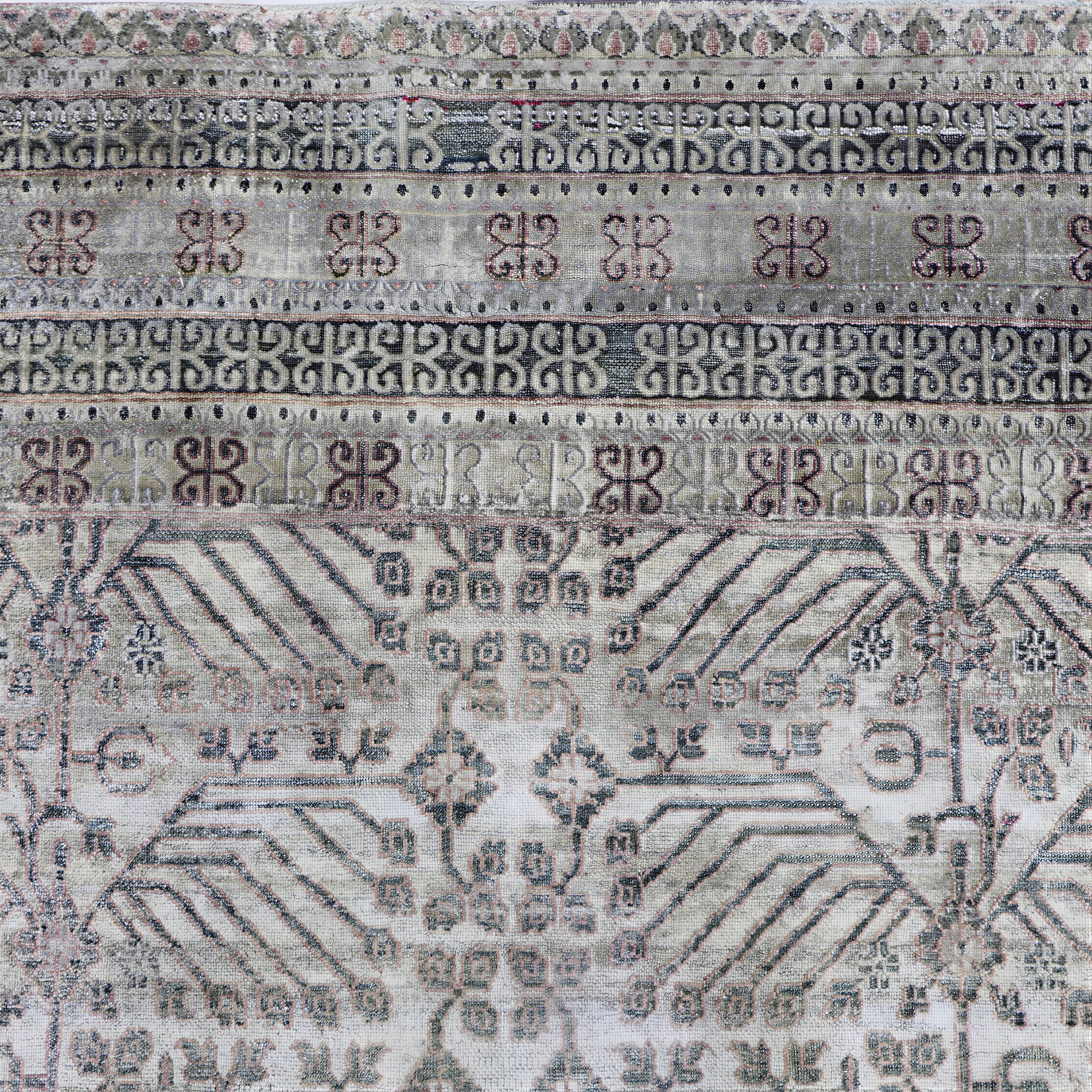 Grey Alchemy Traditional Silk Rug - 8'7" x 11'10" - Image 4