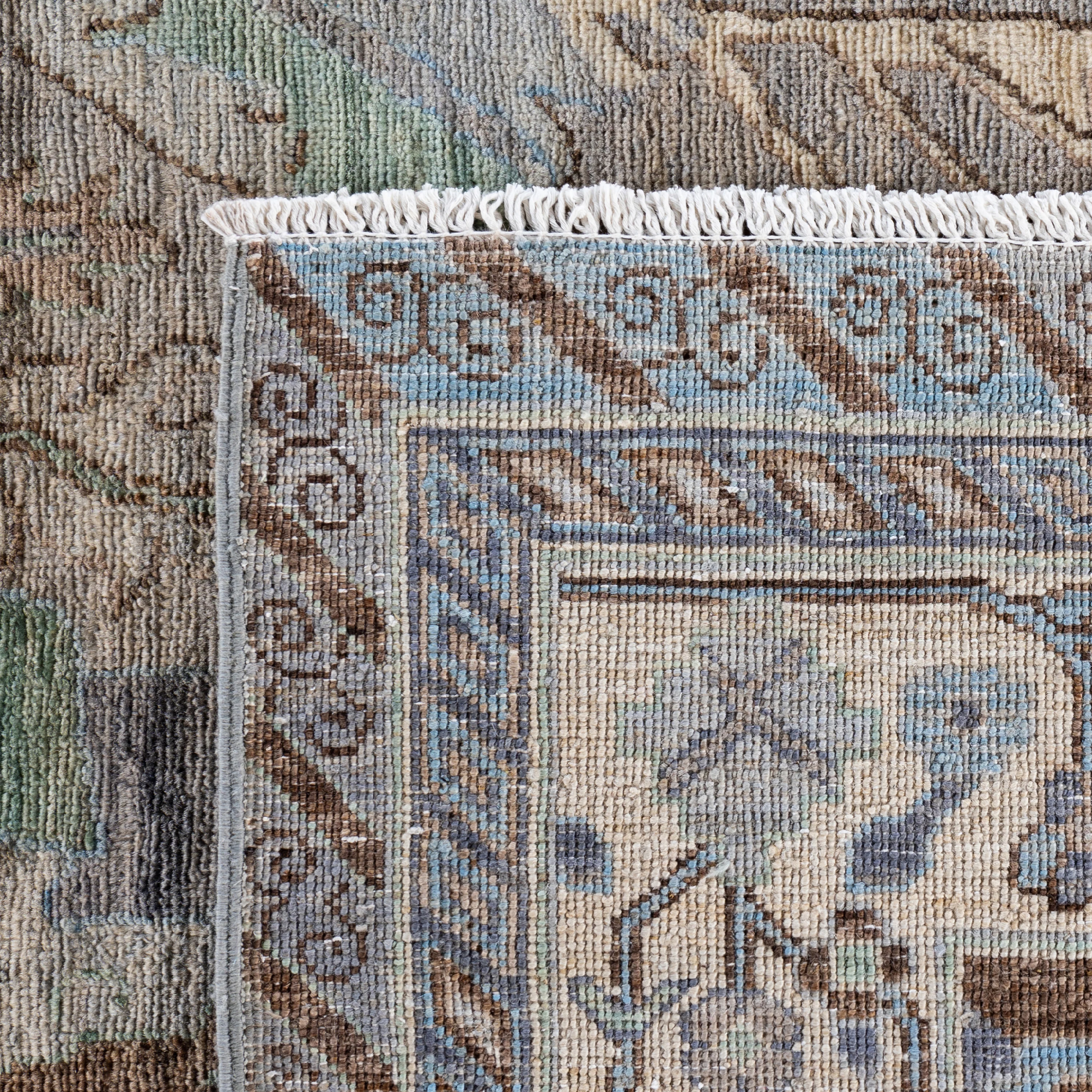 Grey Soluna Traditional Wool Rug - 10'1" x 13'9" - Image 5