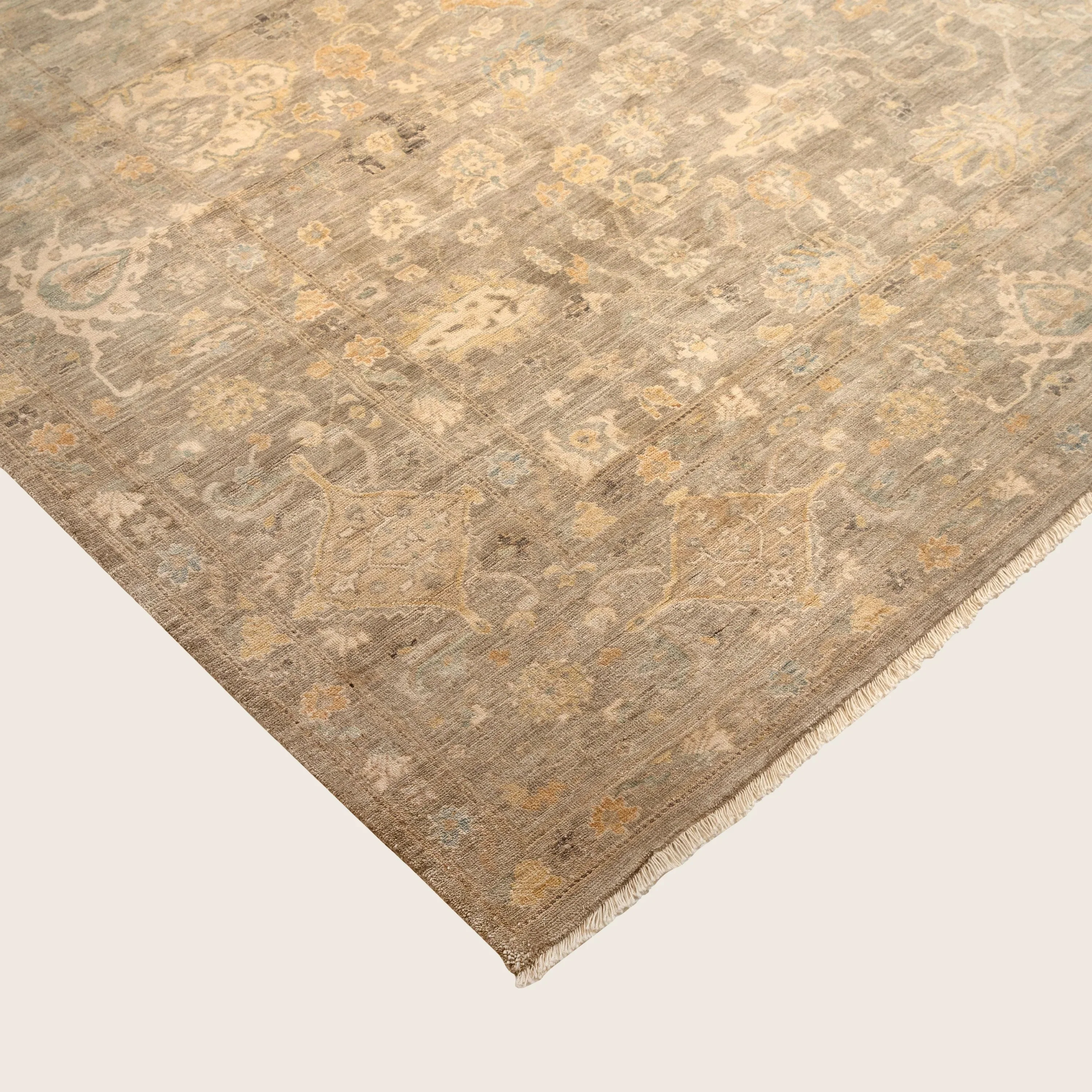 Grey Traditional Silk Rug - Image 3