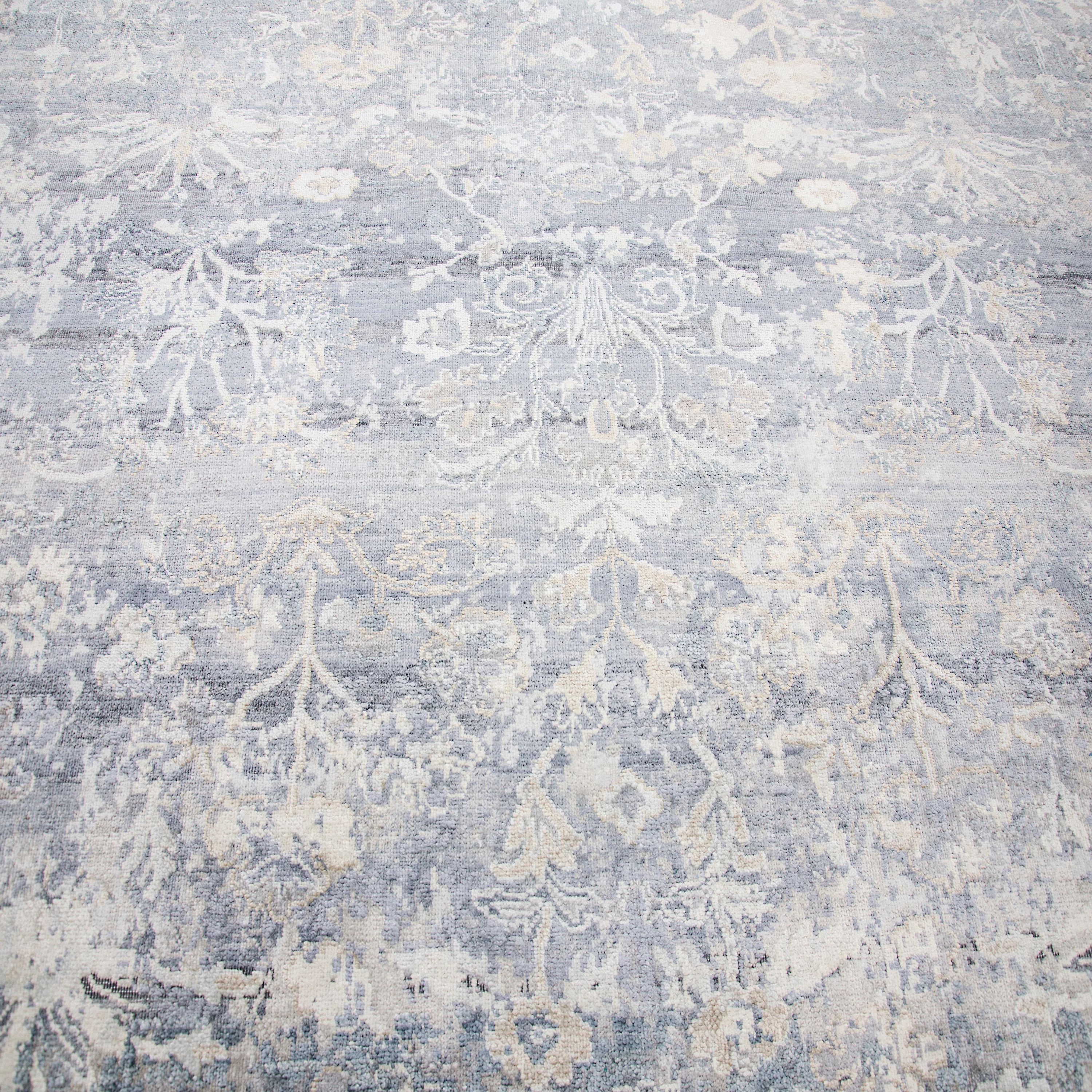 Grey Traditional Silk Rug - 9'1" x 12' - Image 2