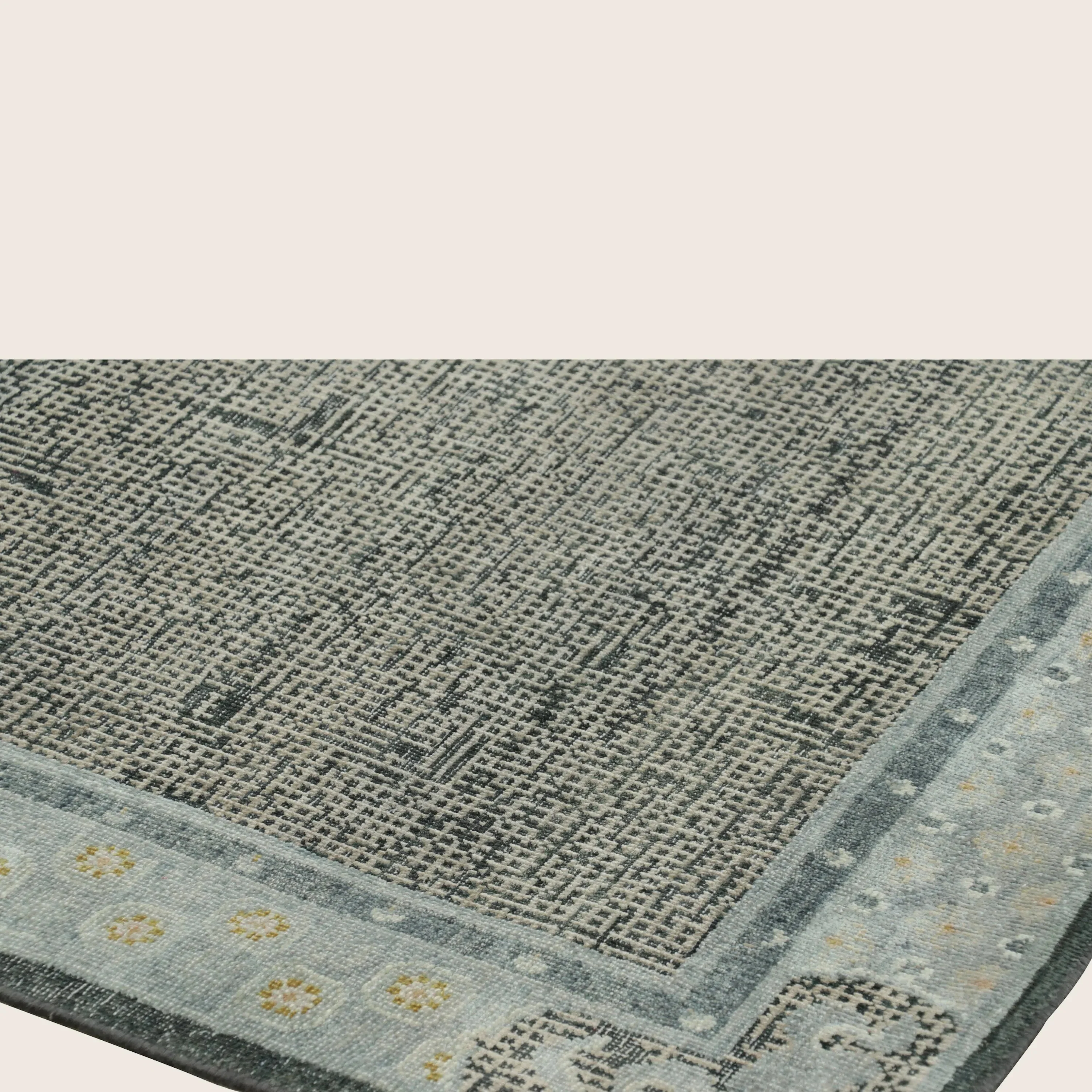 Grey Traditional Wool Silk Rug - 8'1" x 10'1" - Image 9
