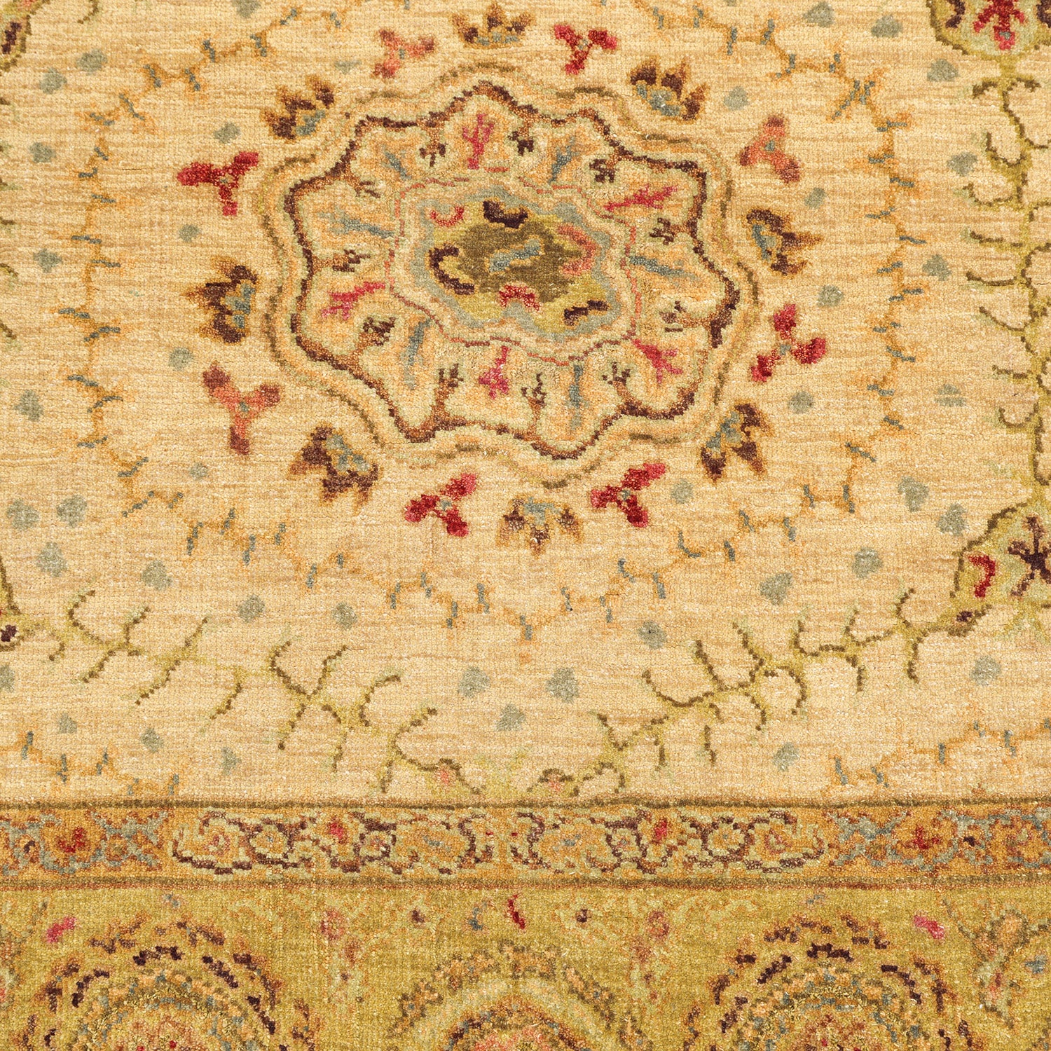 Beige Traditional Wool Rug - 6'1" x 9' - Image 2