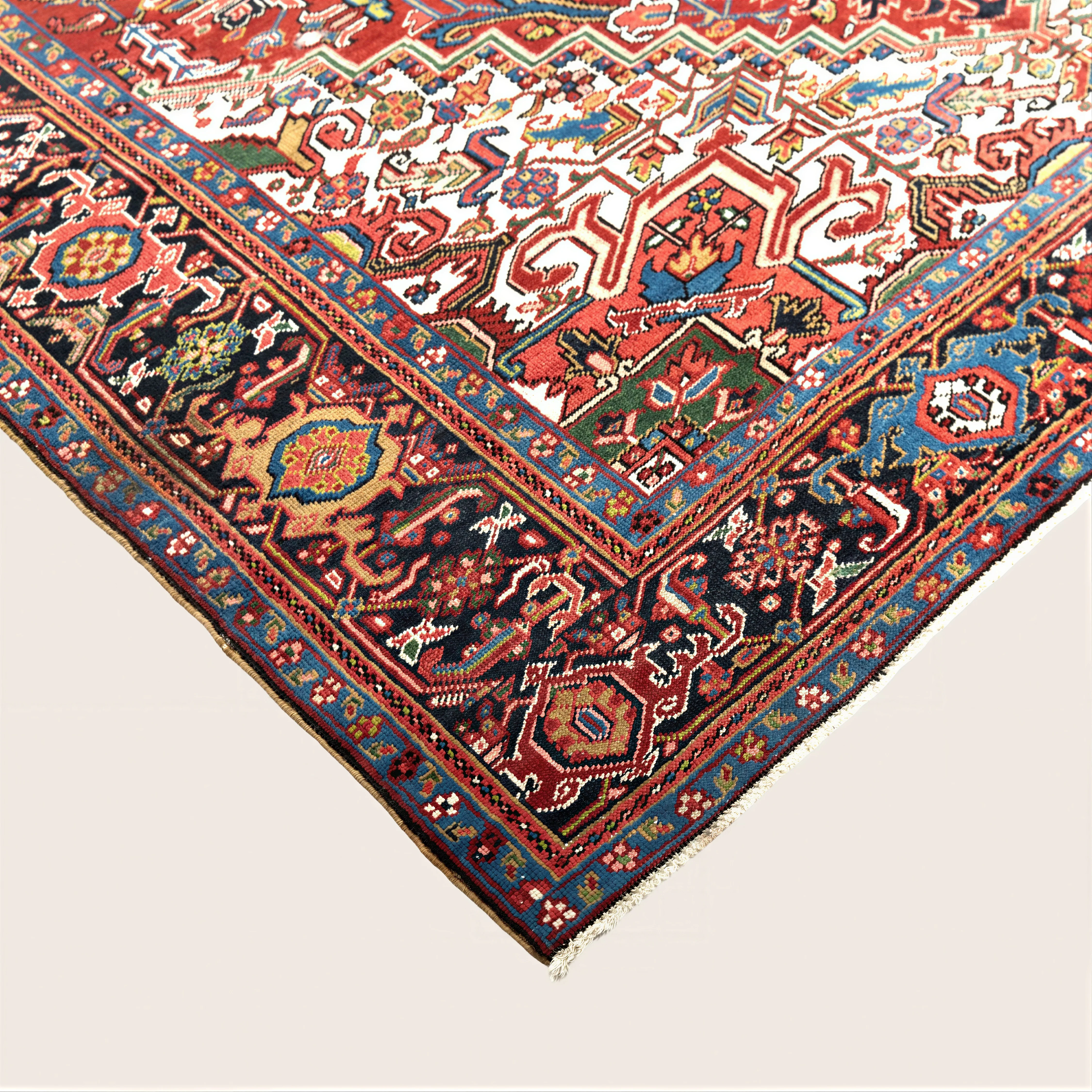 Red Vintage Traditional Heriz Rug - 8'2" x 11'1" - Image 8