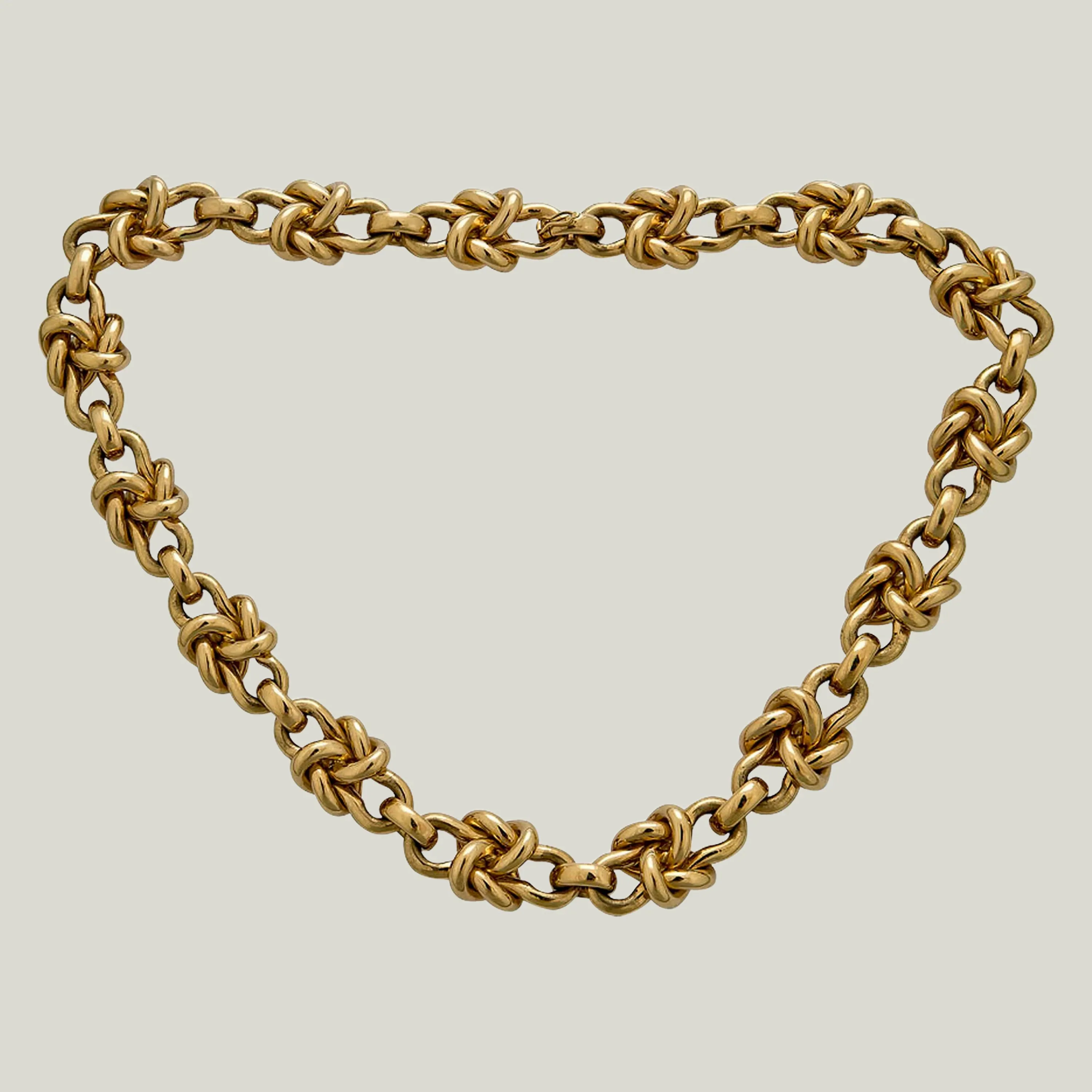 Italian Vintage 18K Yellow Gold Chunky Knot Motif Necklace and Bracelet - Image 4