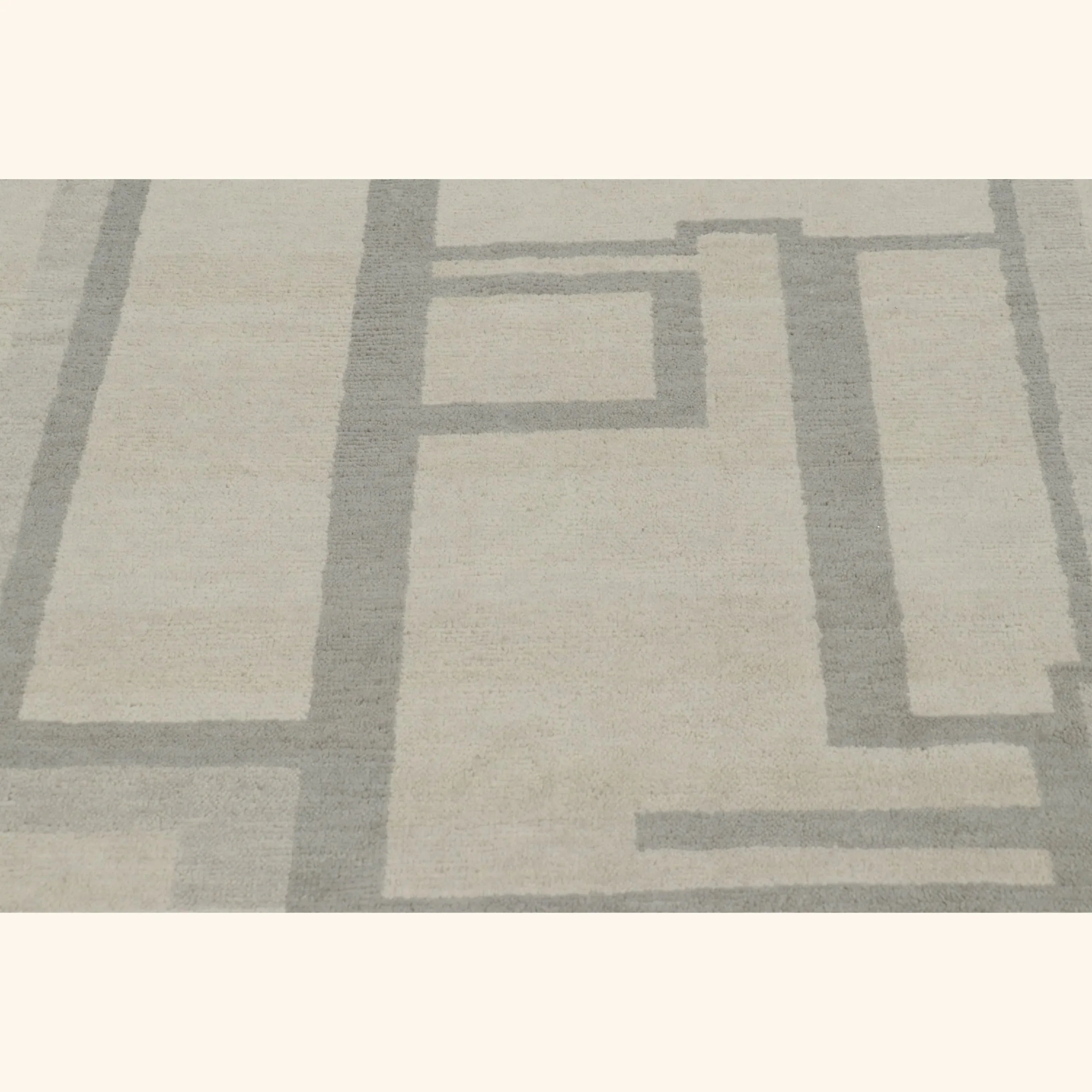 Ivory & Grey Contemporary Wool Cotton Rug - 5'3" x 8'10" - Image 3