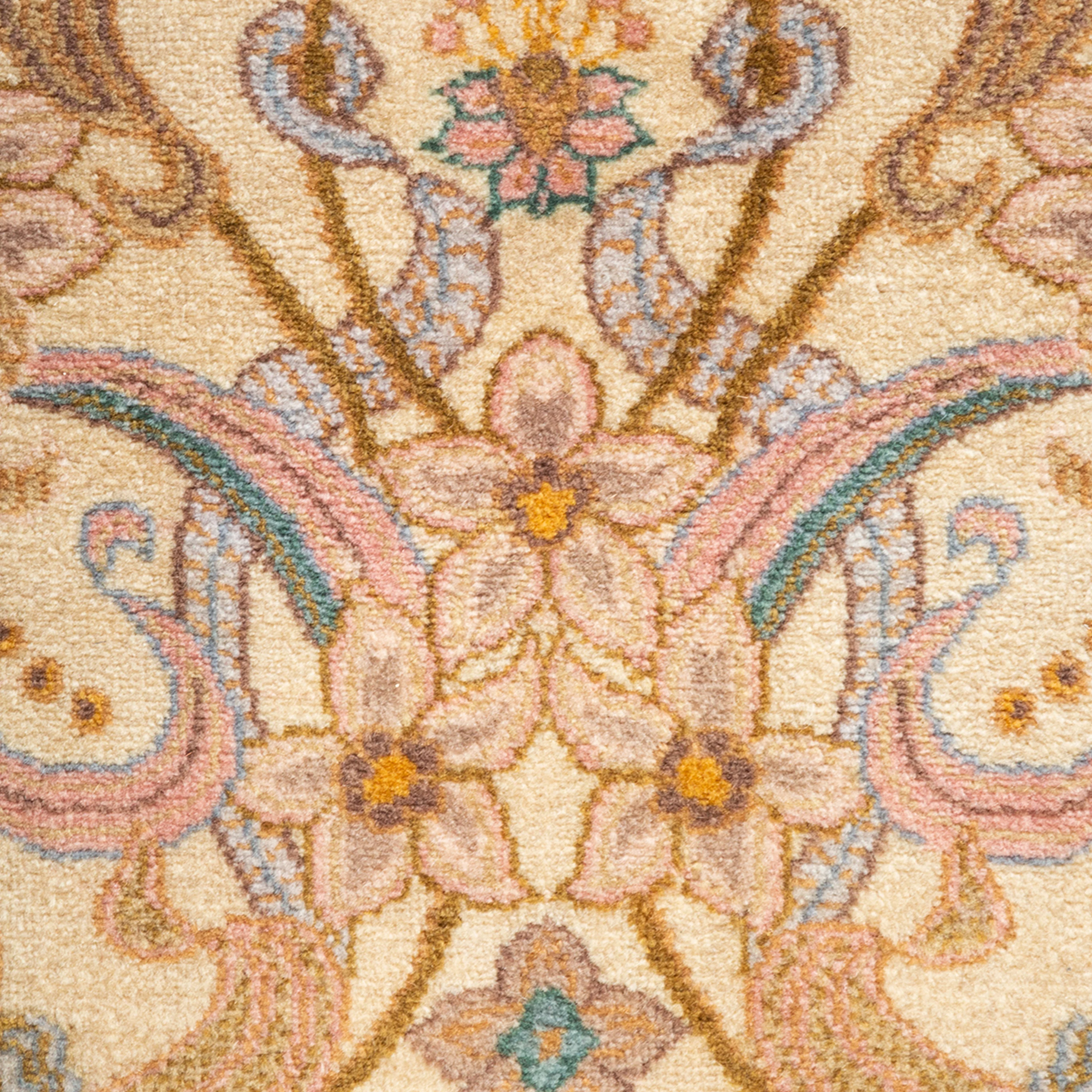 Ivory Traditional Mogul Wool Rug - 6'1" x 9' - Image 3