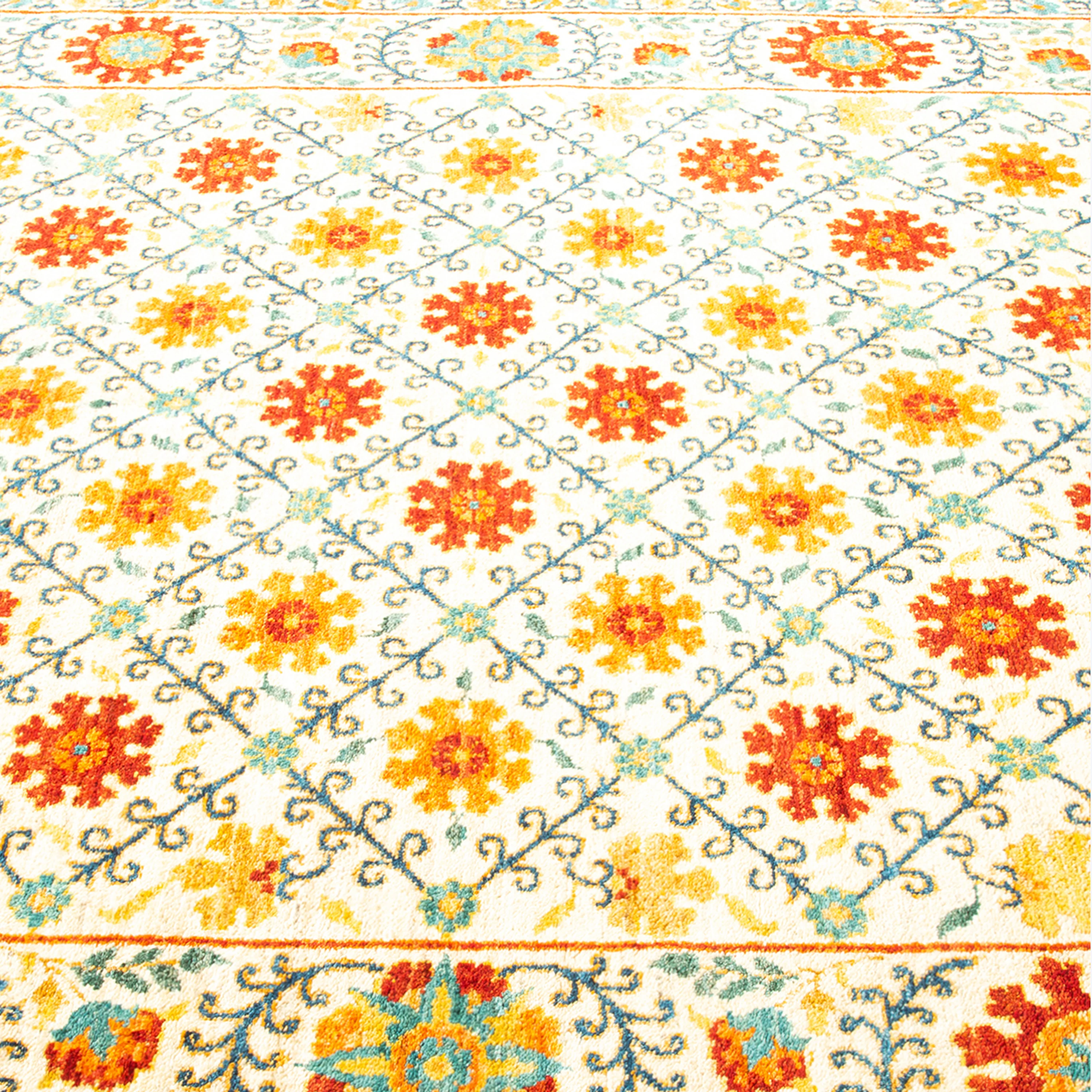 Multicolored Traditional Wool Rug - 5' 2" x 7' 7" - Image 5