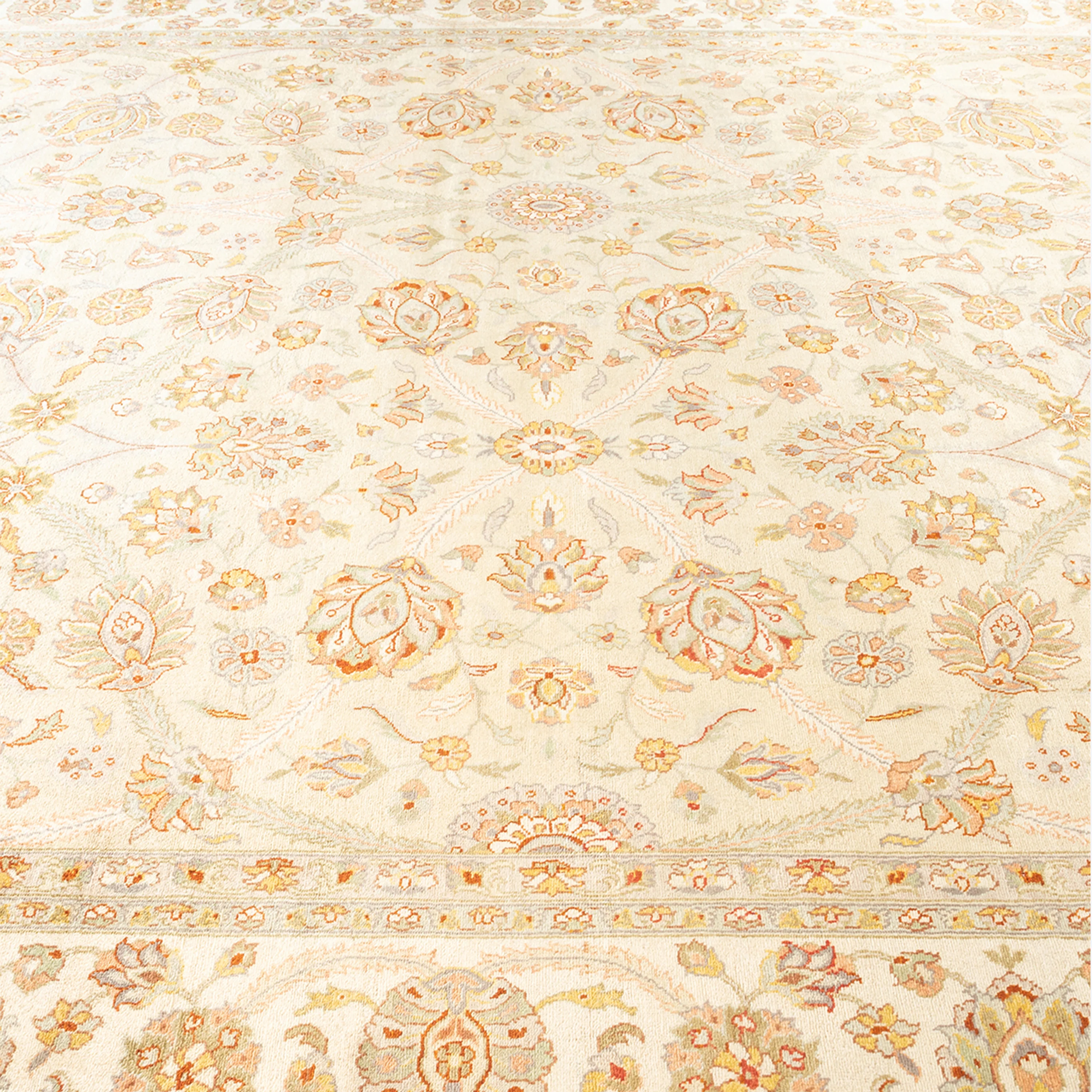 Ivory Traditional Wool Rug - 9'2" x 12'2" - Image 6