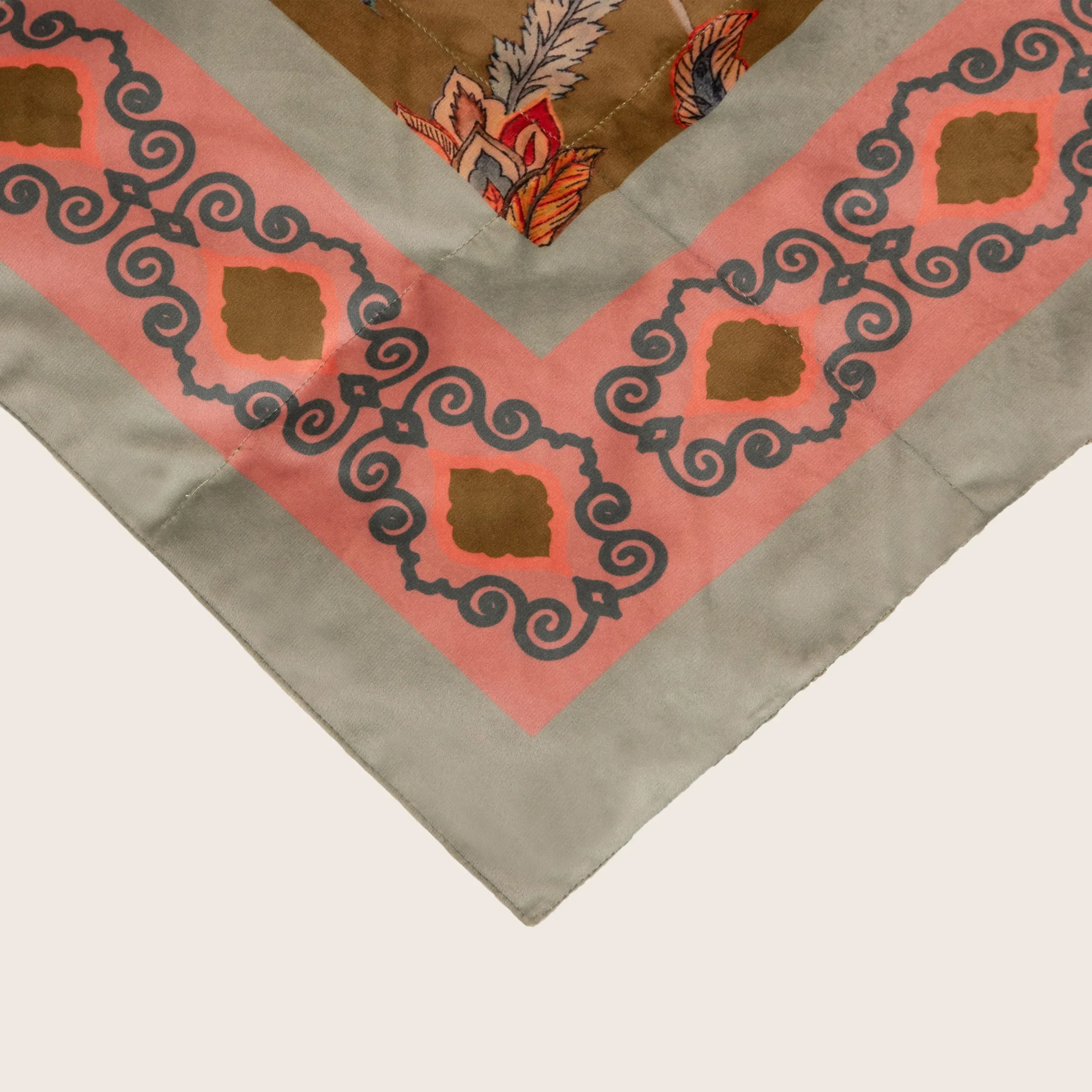 Jodphur Bloom Quilt Olive - Image 7