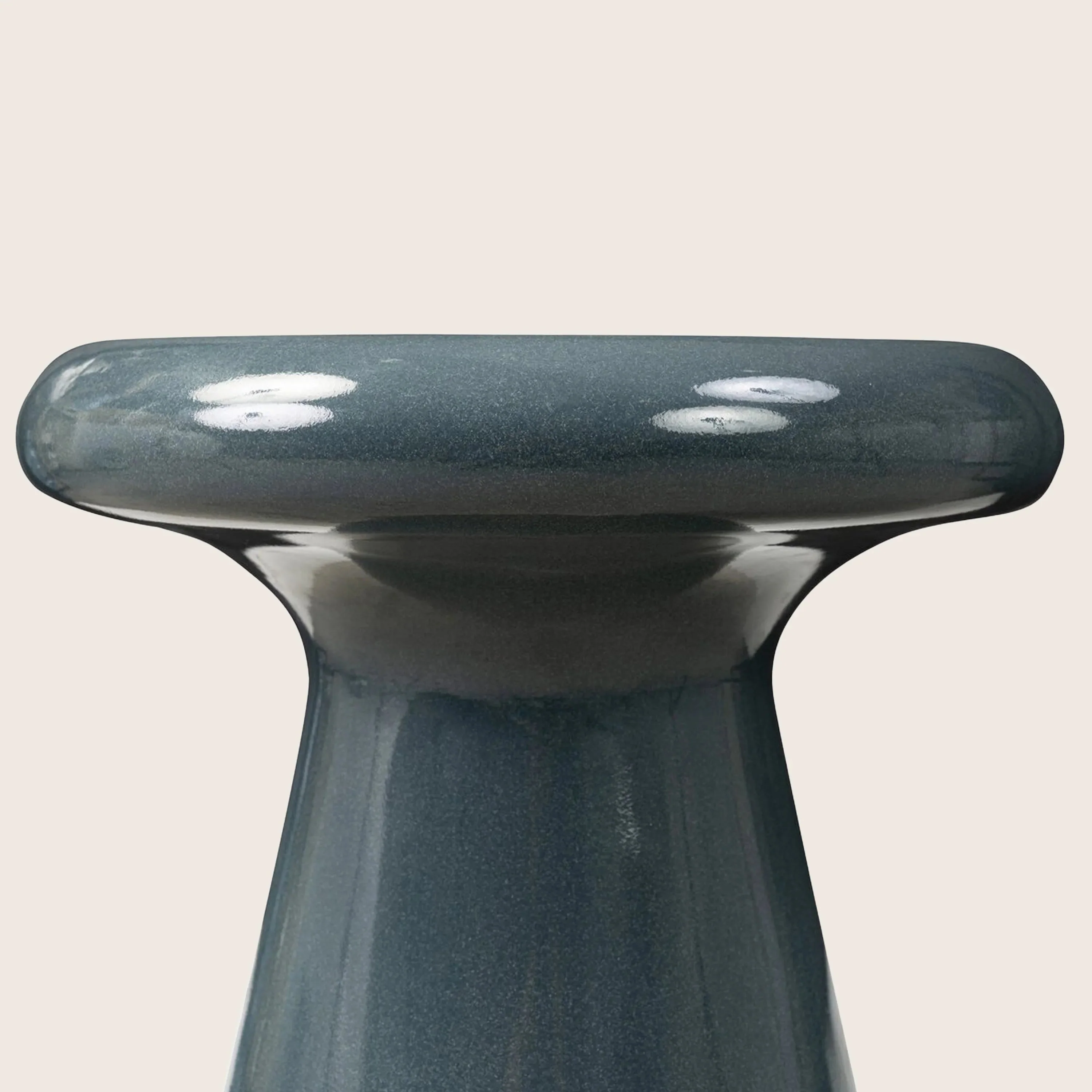 Kika End Table - Image 16