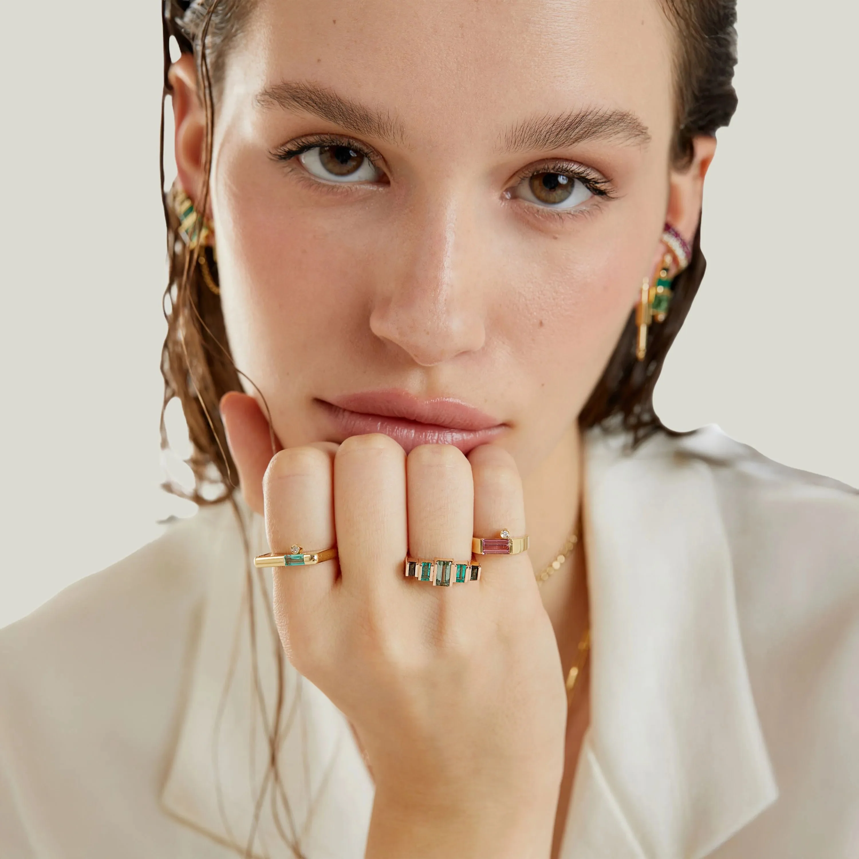 La Mère Ring With Green Tourmaline And Diamond - Image 2