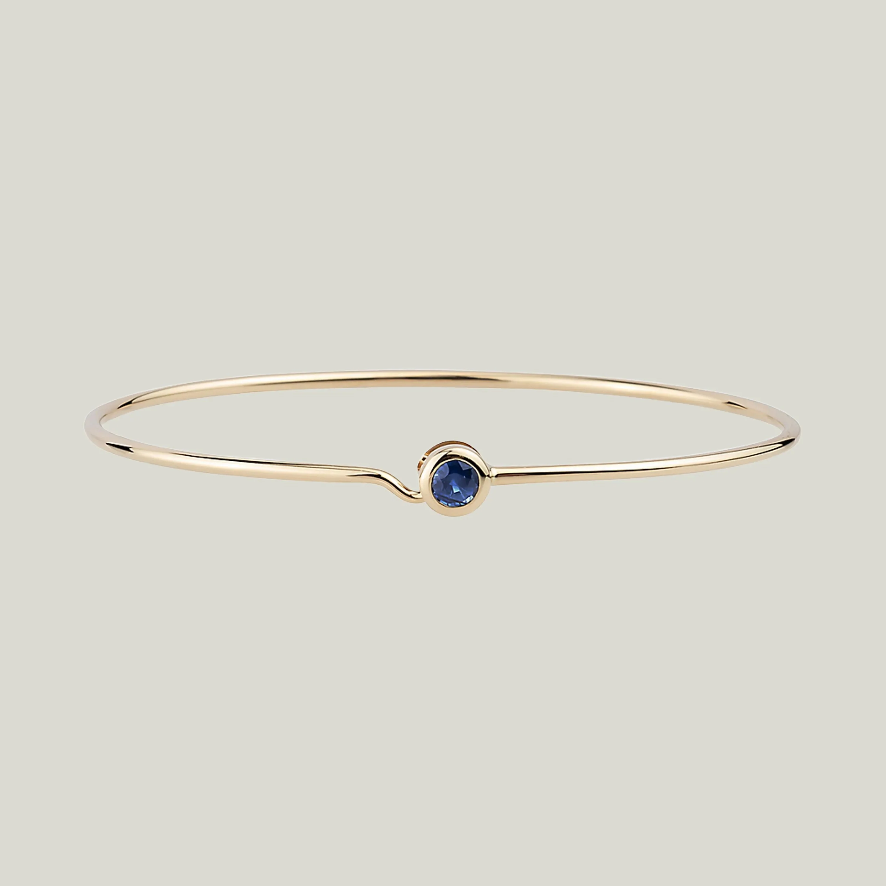 Large Blue Sapphire Full Circle Wire Bangle