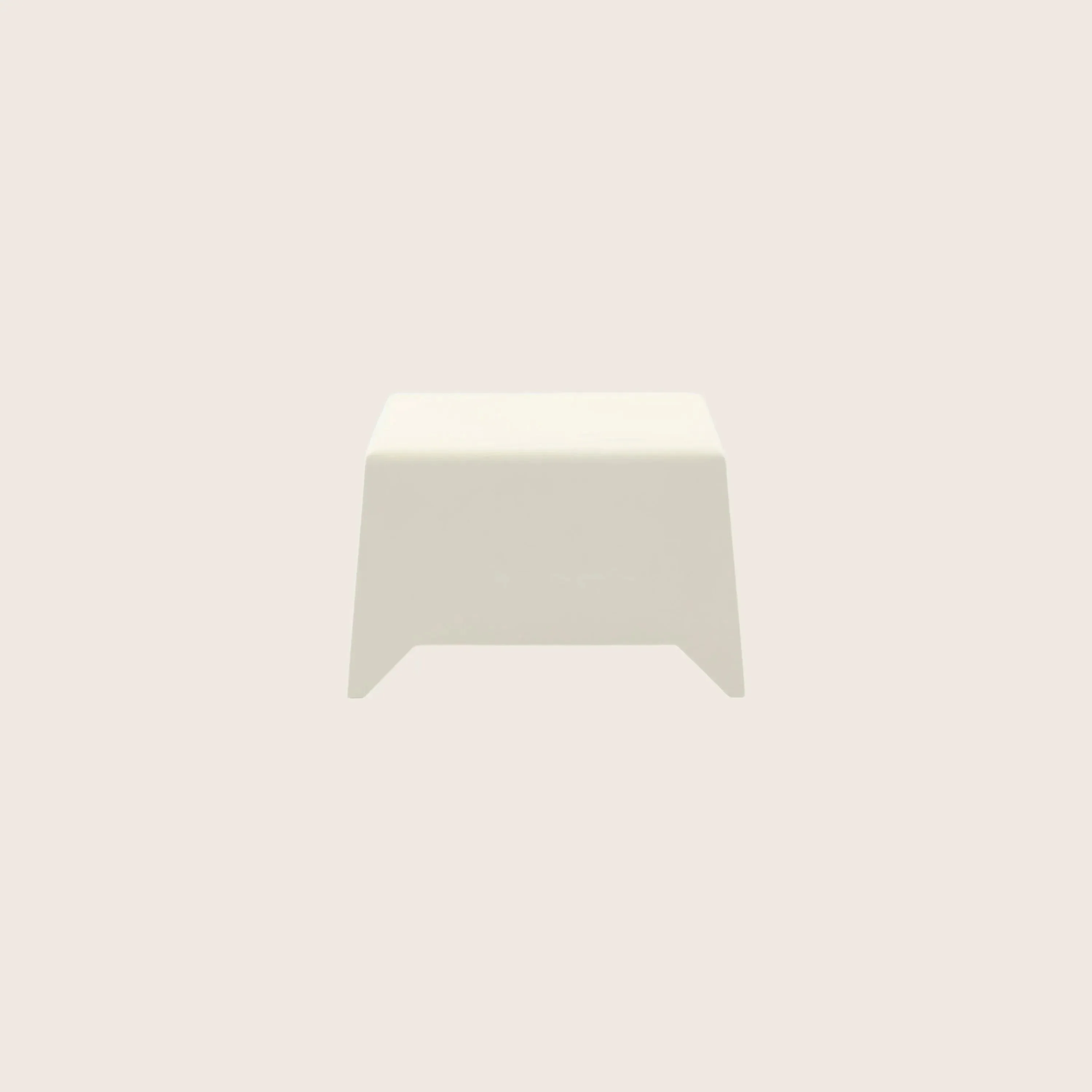 MB5 Outdoor Ottoman
