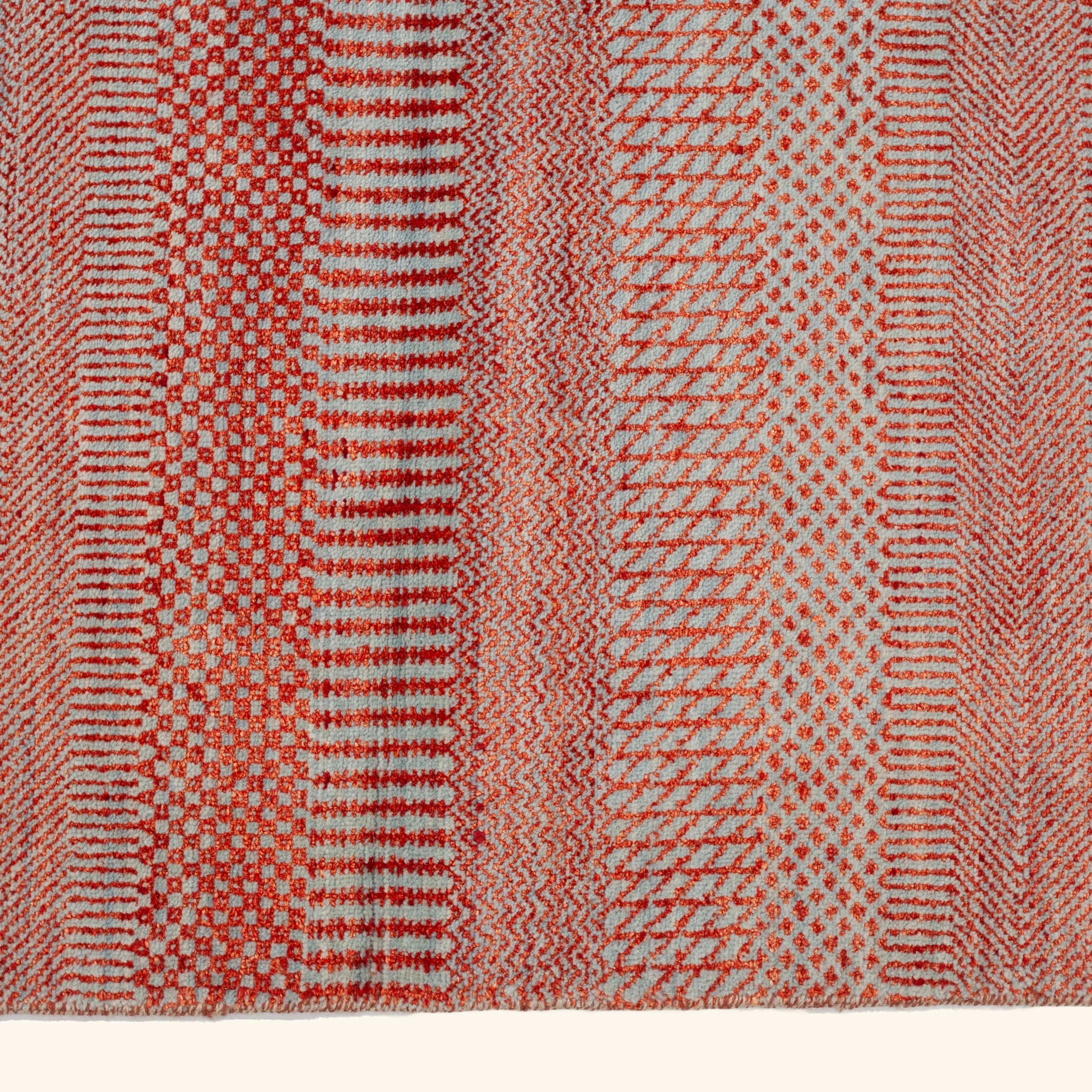 Red Modern Wool Blend Rug - 10' x 14'2" - Image 5