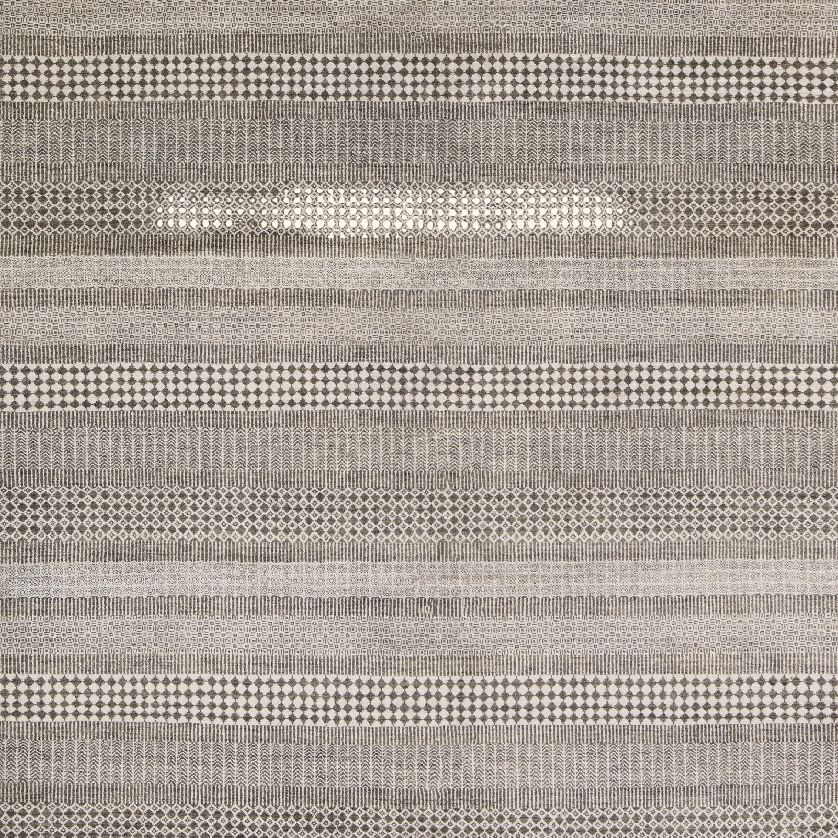 Grey Modern Wool Blend Rug - 6'1" x 9'3" - Image 2