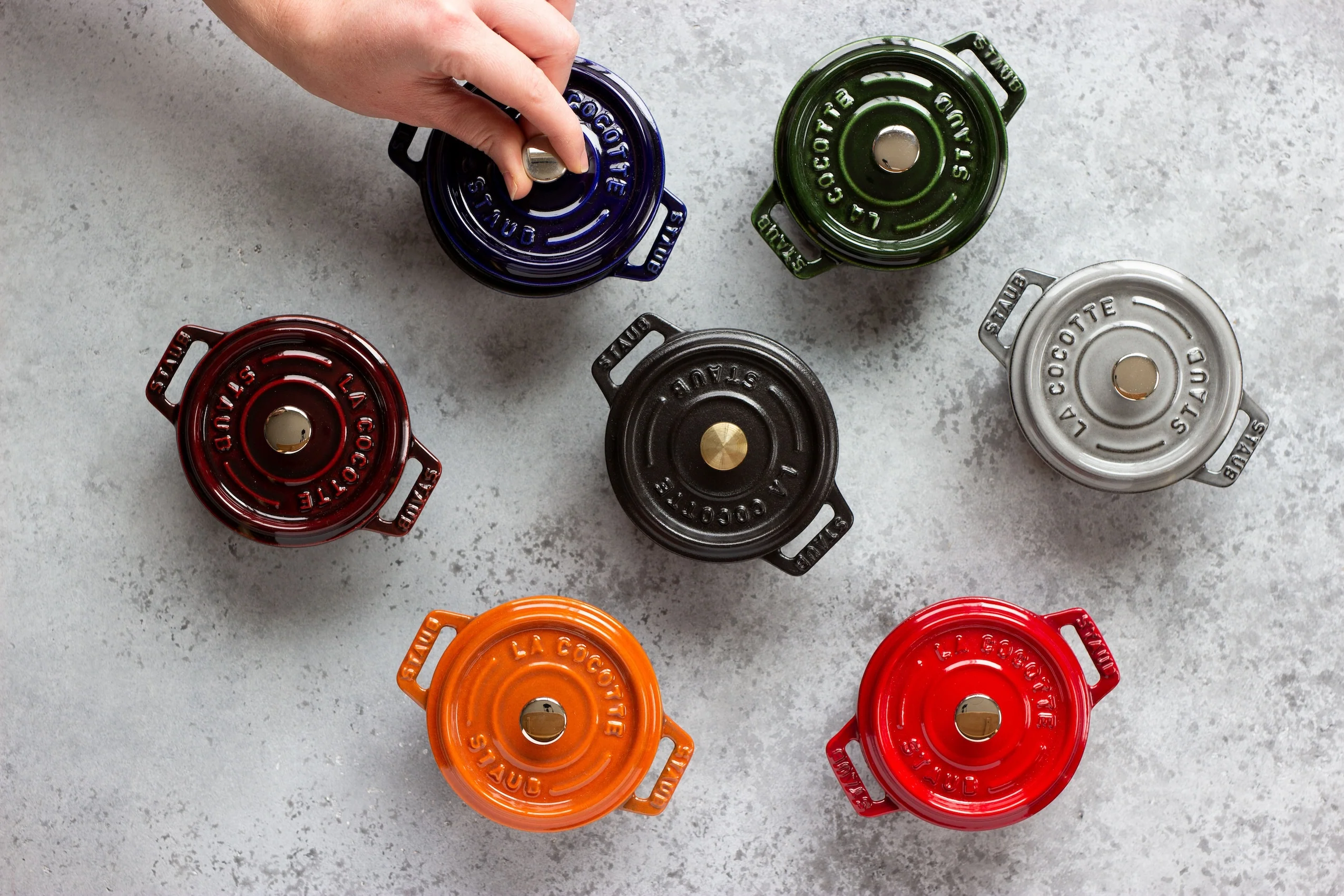 Mini Round Dutch Oven - Image 18