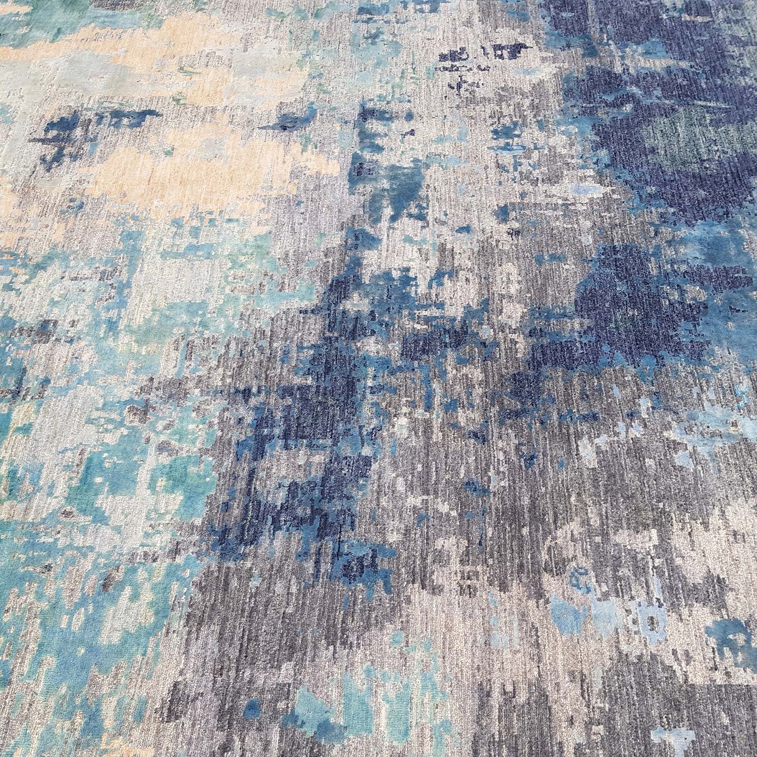 Grey Modern Wool Silk Blend Rug - 7'11" x 10'1" - Image 3