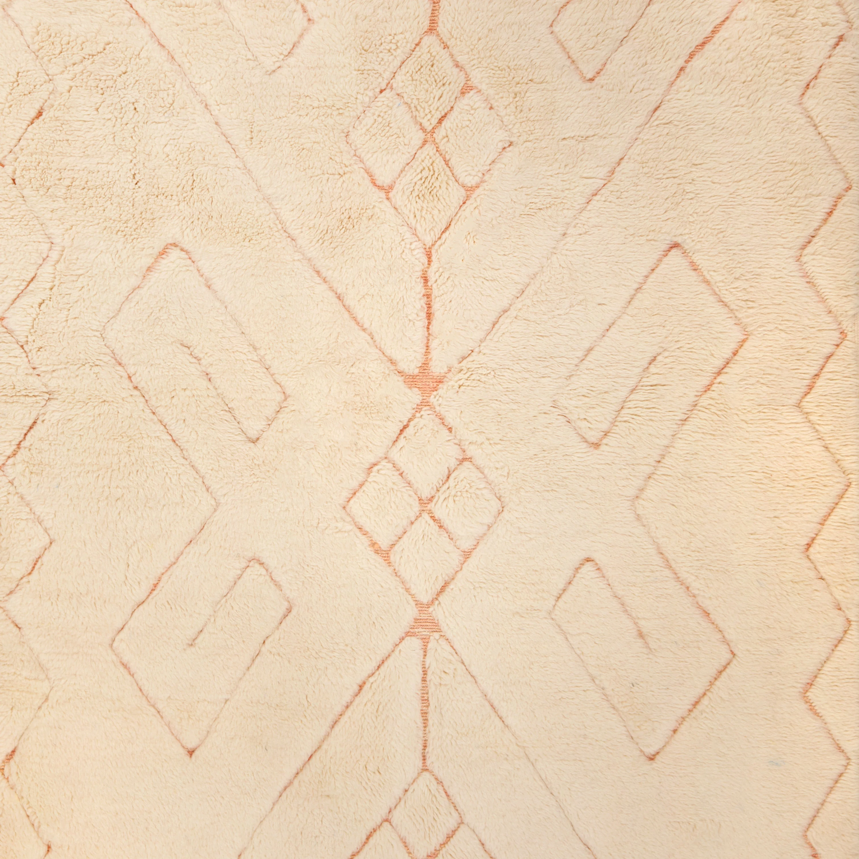 Ivory Moroccan Berber Wool Rug - 5'5" x 7'3" - Image 2