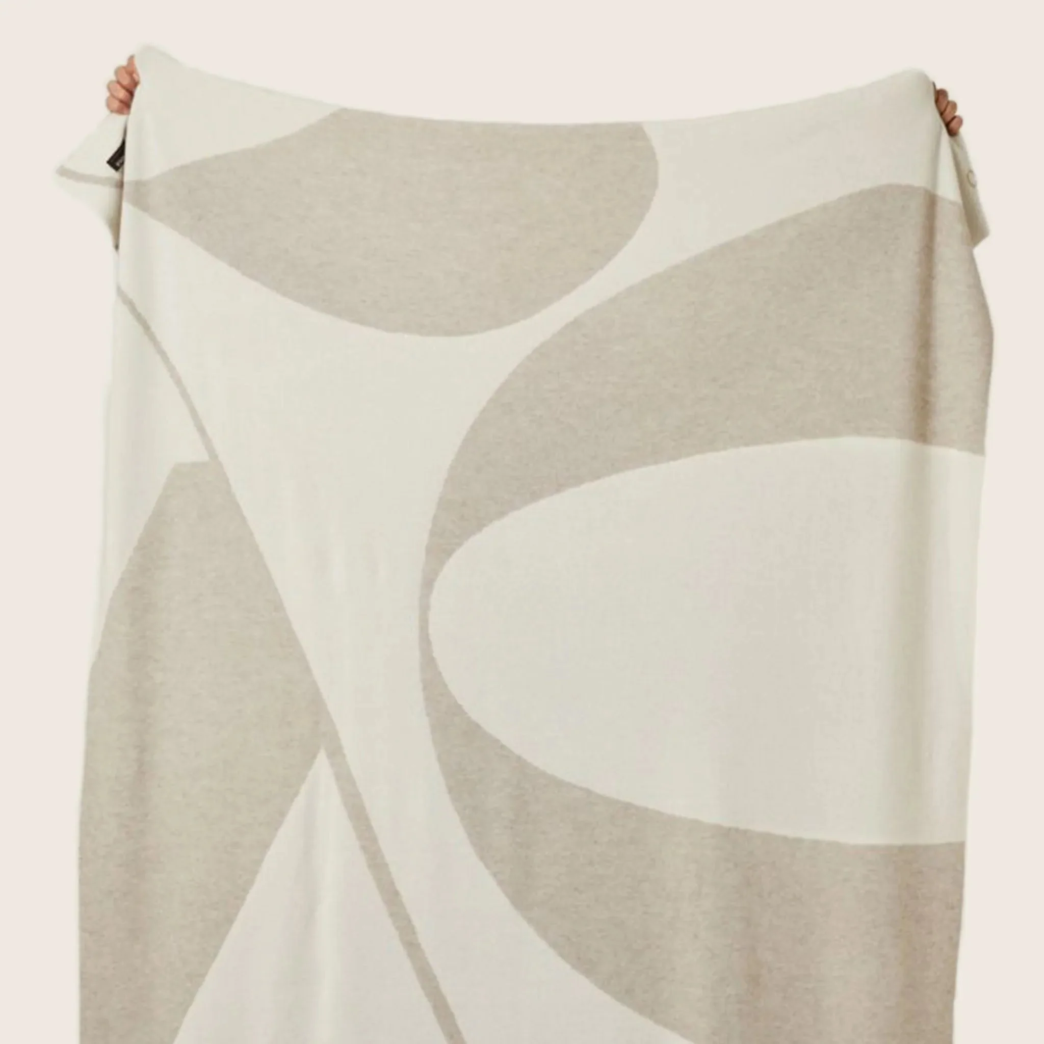 Murun Throw - Image 4