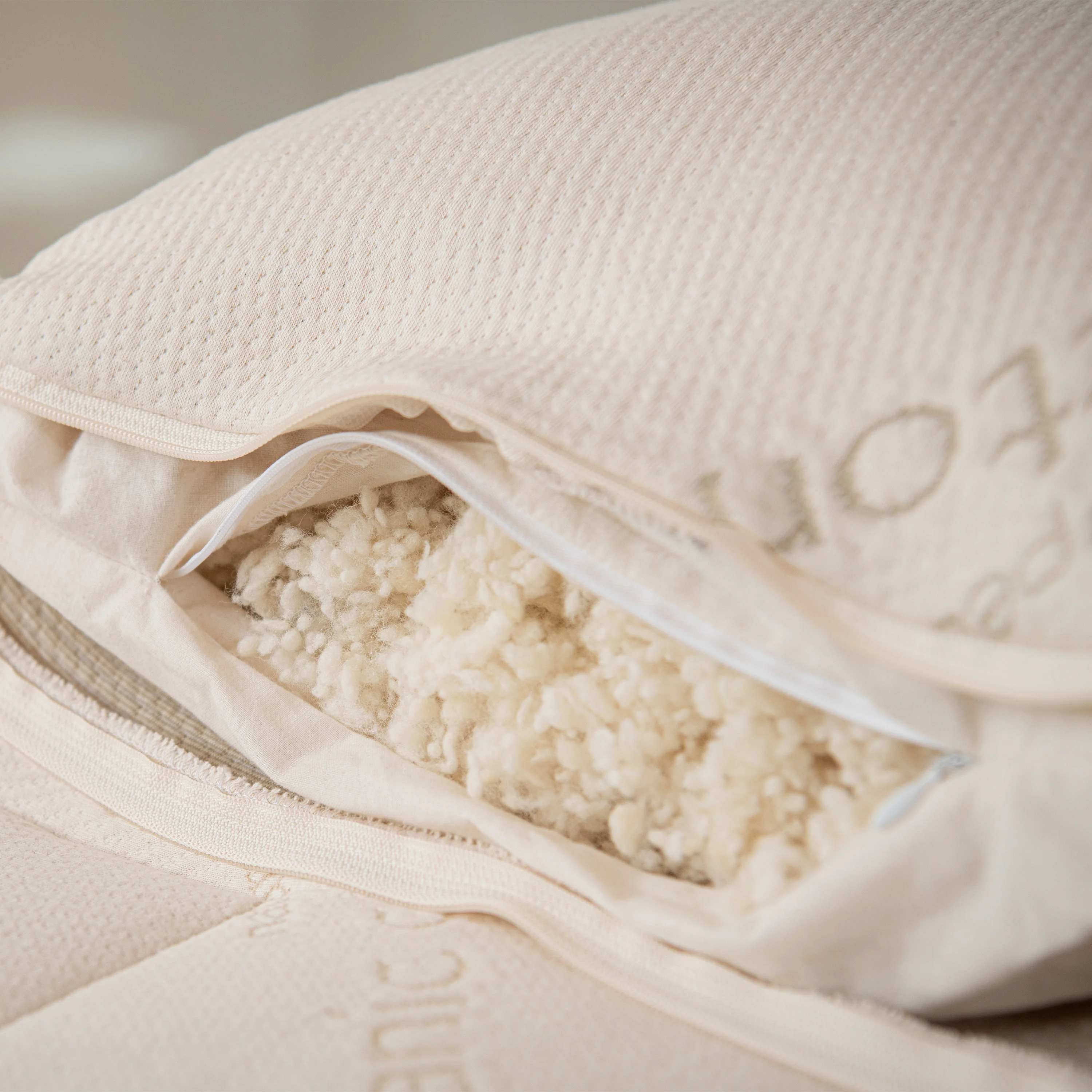 Organic Wool Pillow - Image 2