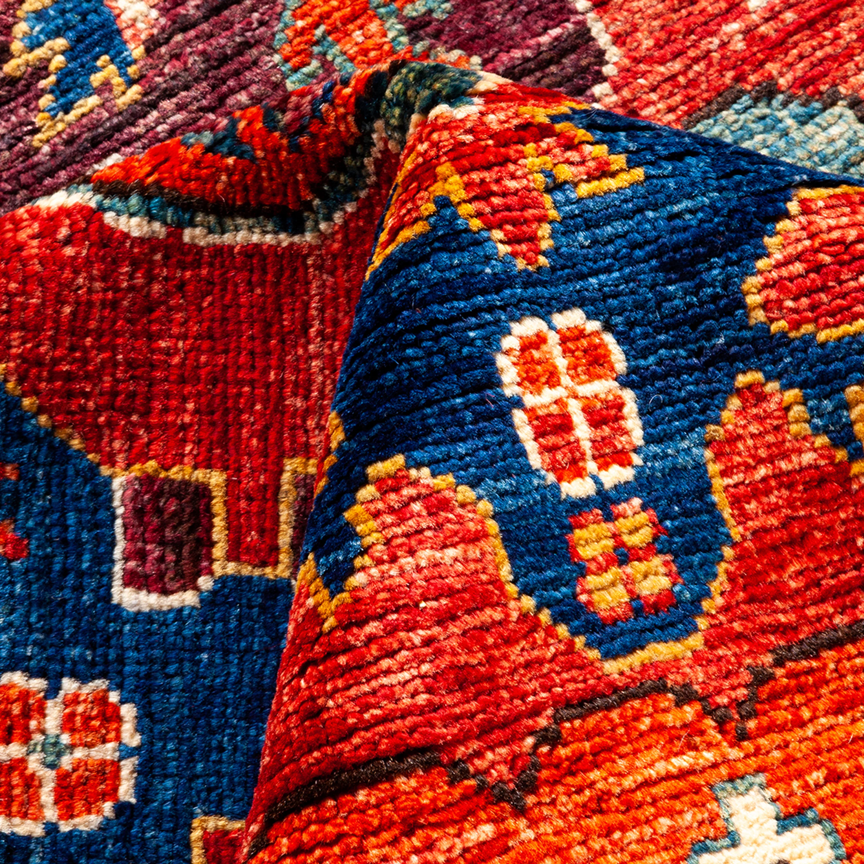 Red Traditional Serapi Wool Rug - 5'10" x 9'3" - Image 7