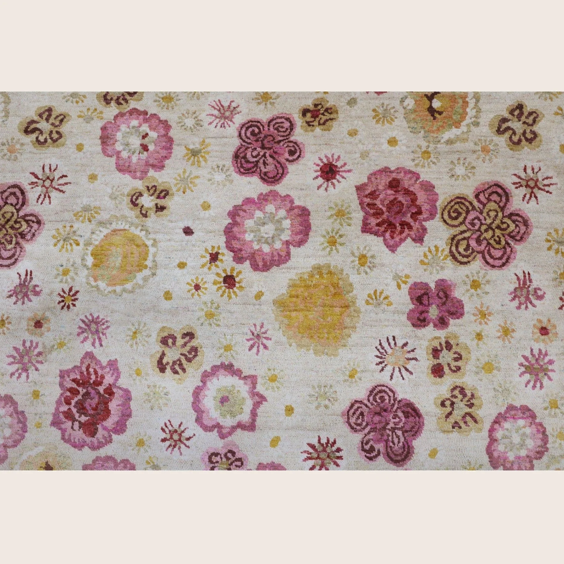 Pink Aura Contemporary Saree Silk Rug - Image 2